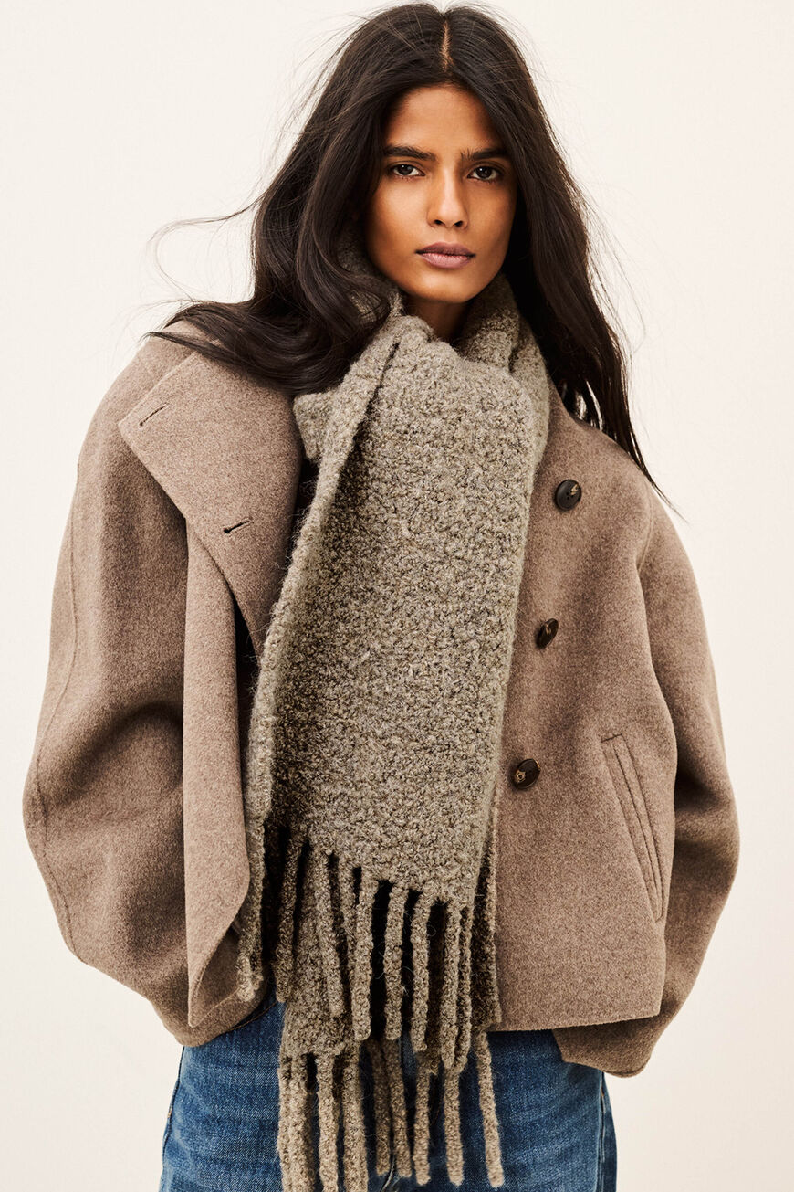 scarf SASHA
