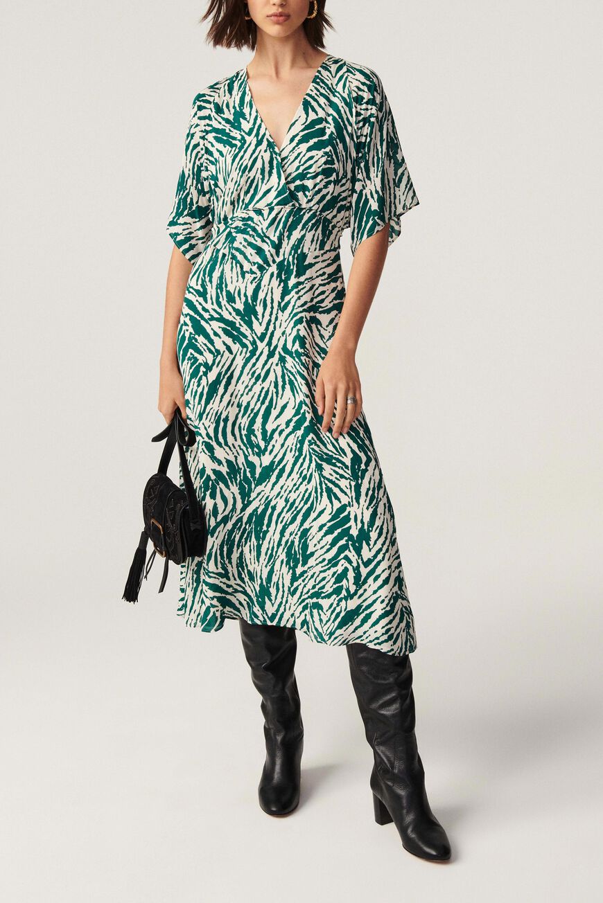 DRESS VEE