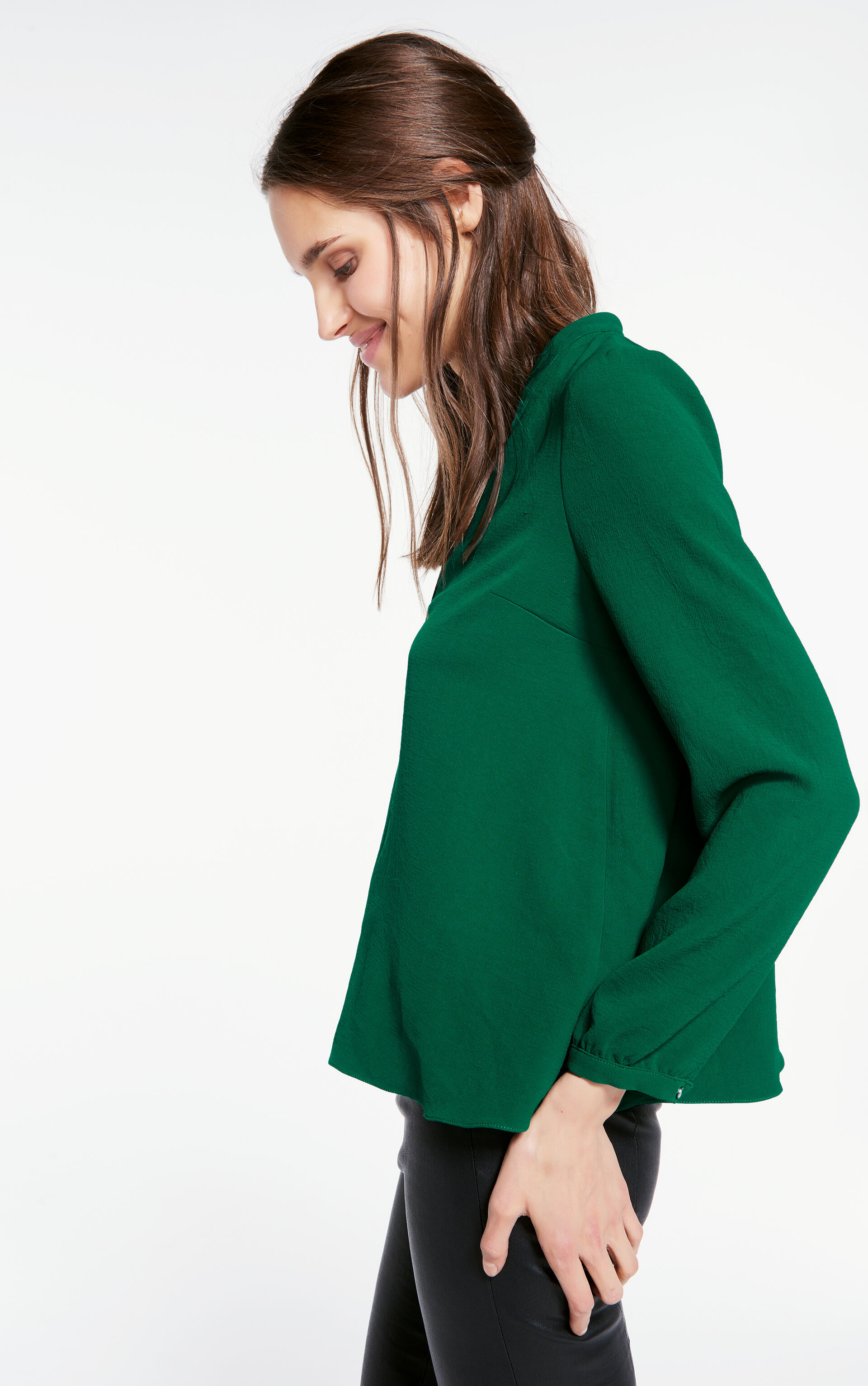 CORIAN TOP