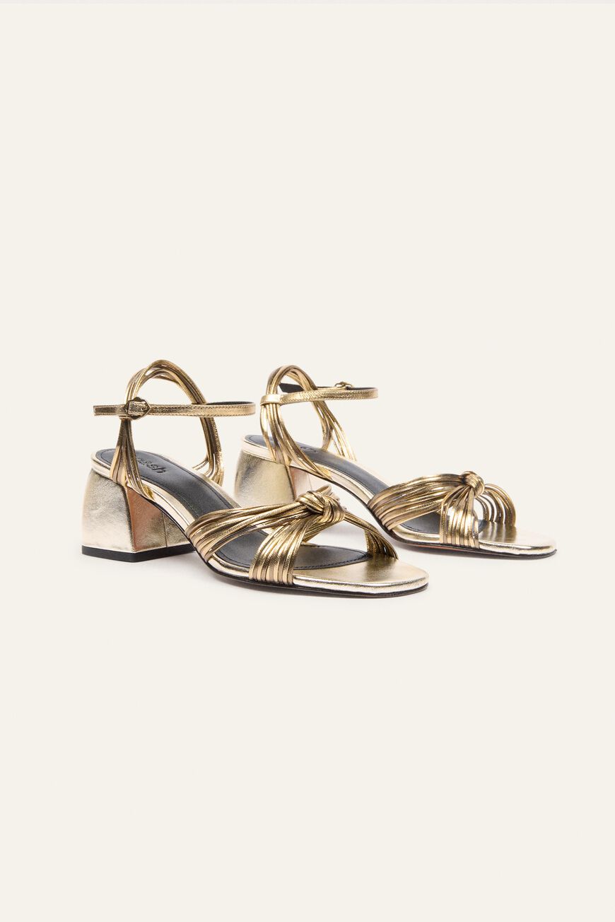 sandal CARIA