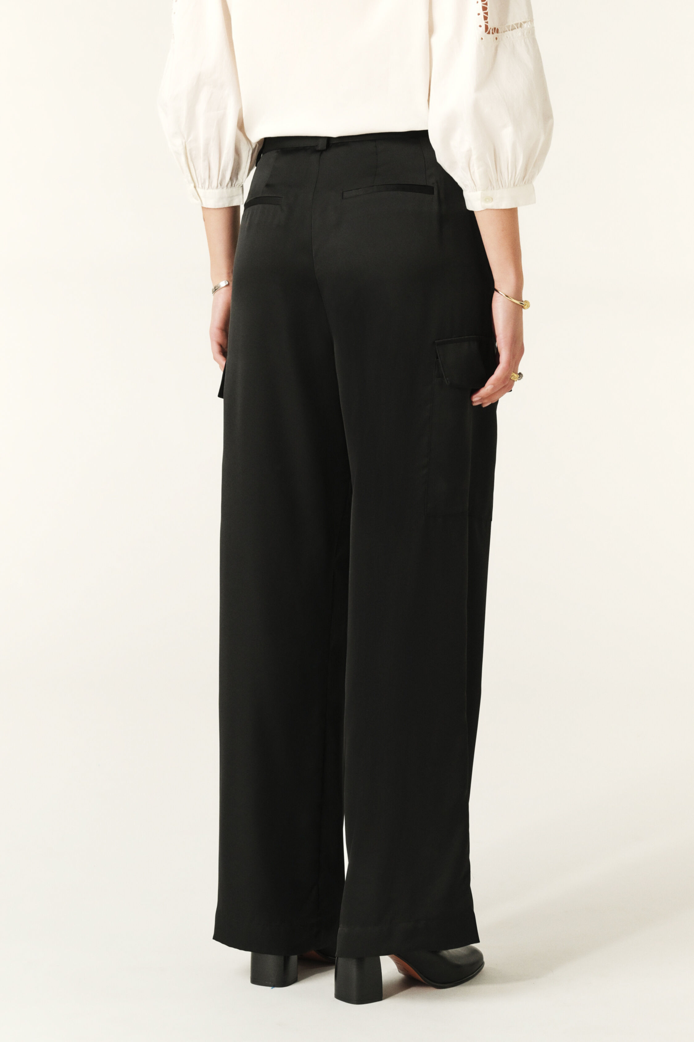 pantalones CARY