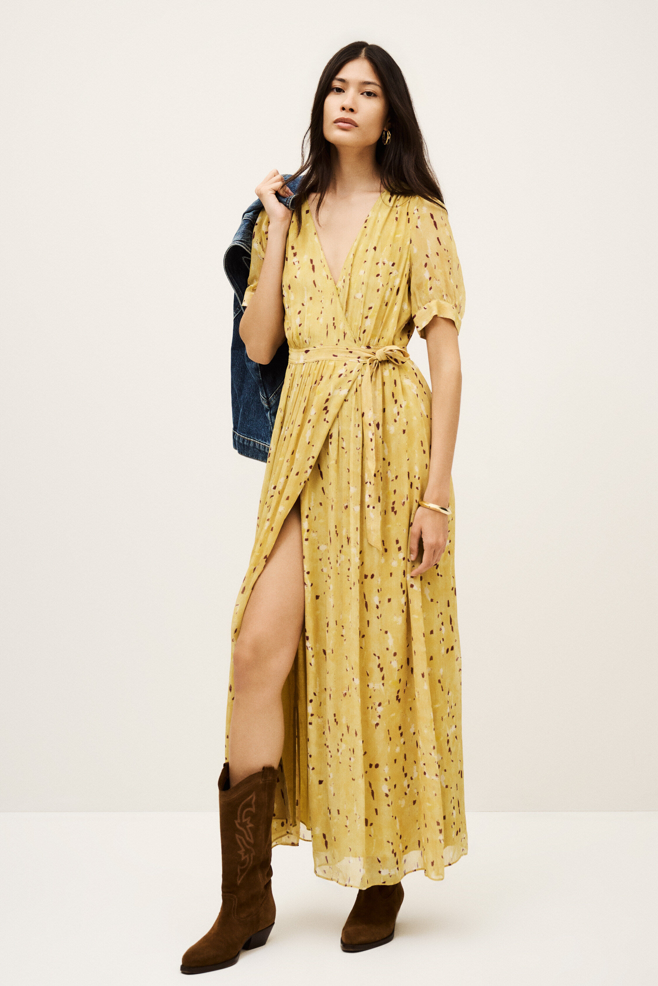 robe KRIS