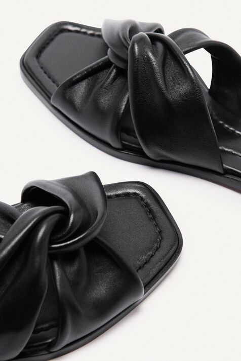 SANDALS FCAPIOKA
