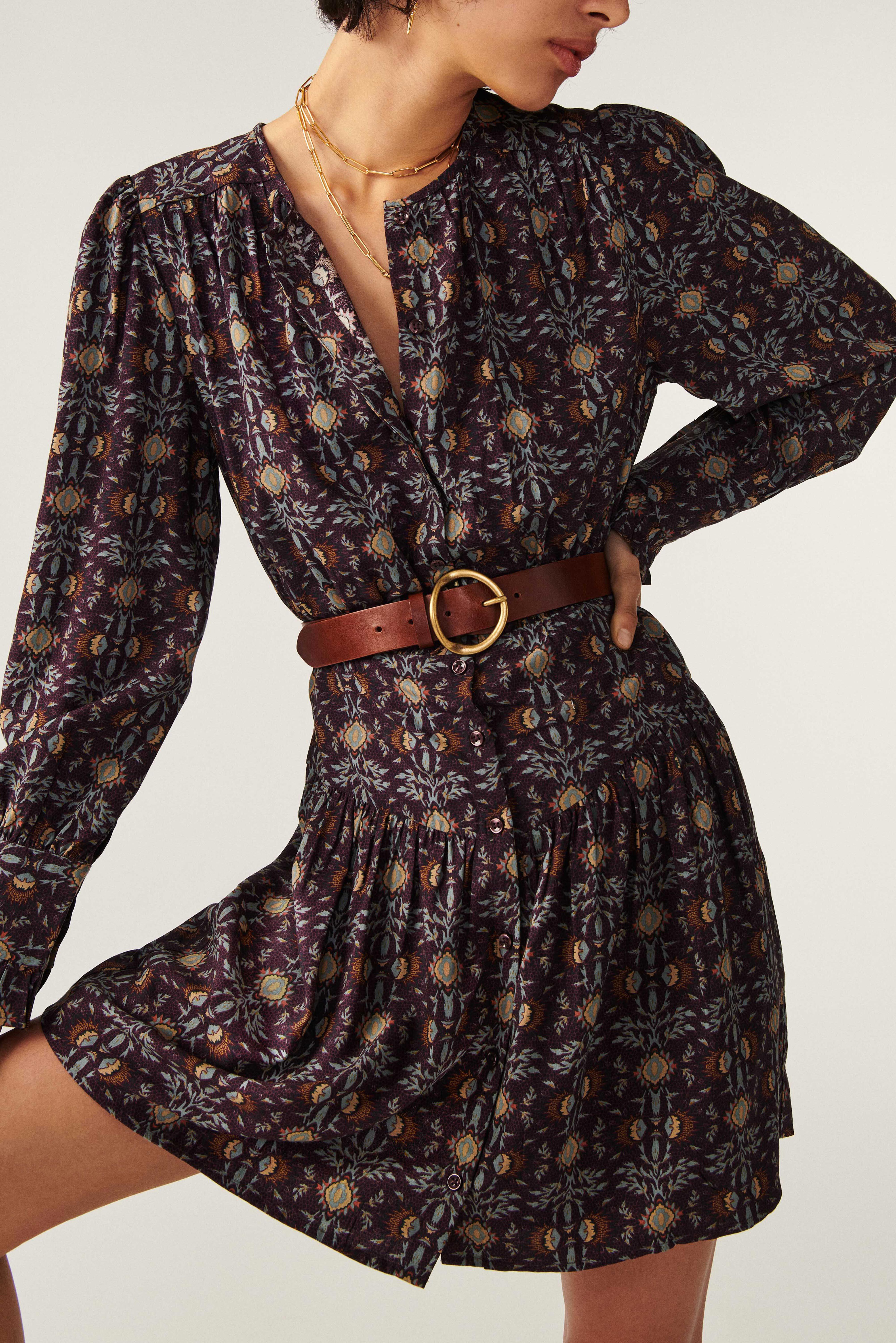 ROBE TRACY