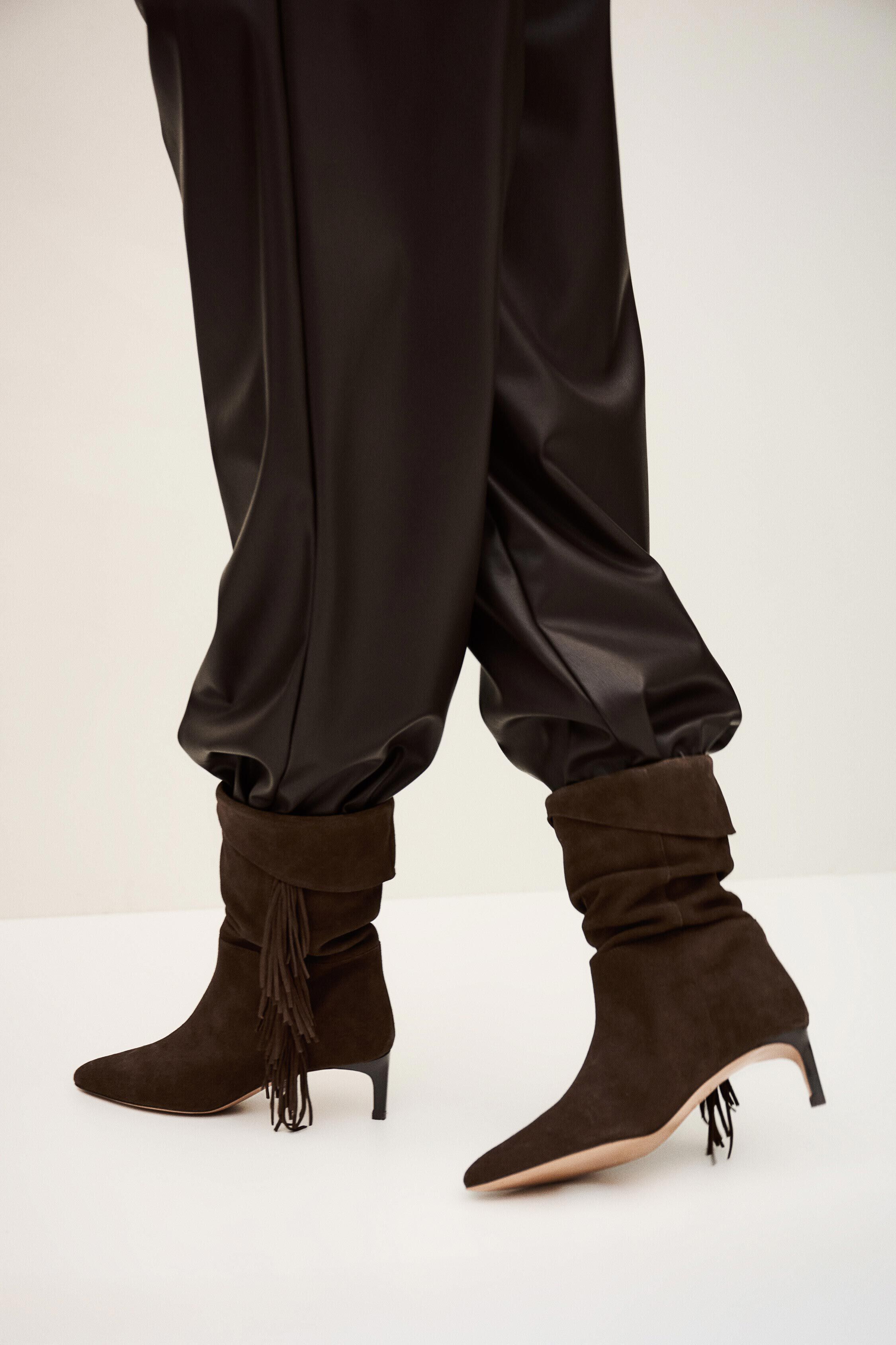 CARDI SUEDE BOOTS