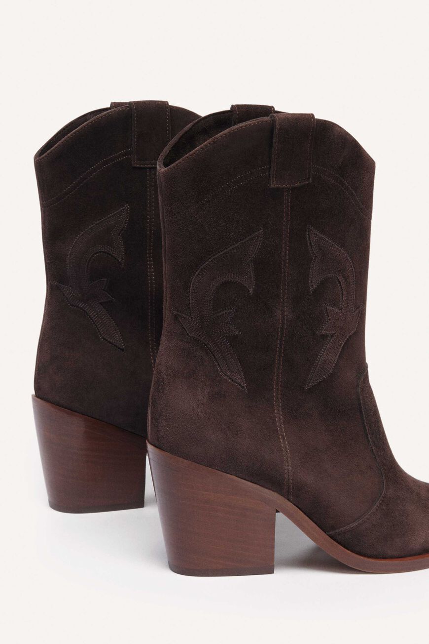 CALAS ankle boots