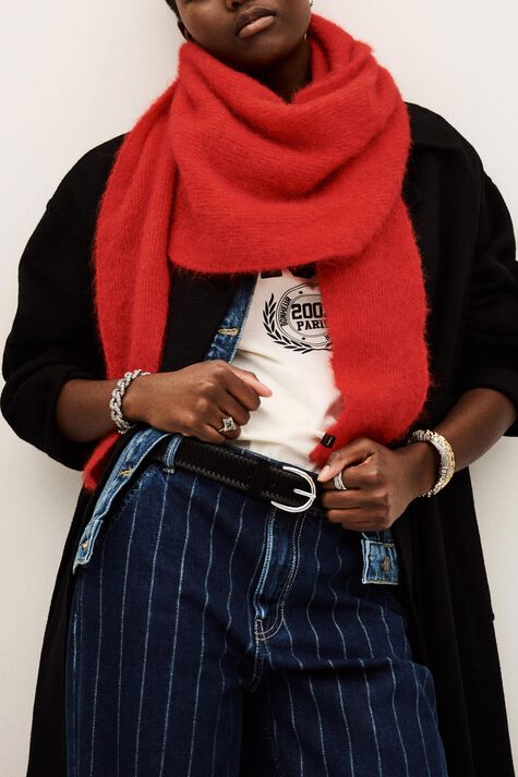 scarf SWANN