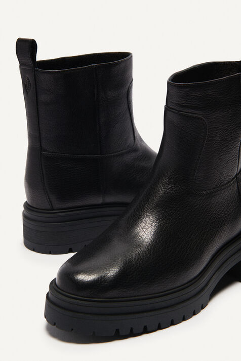 ANKLE-BOOTS CIGHTER