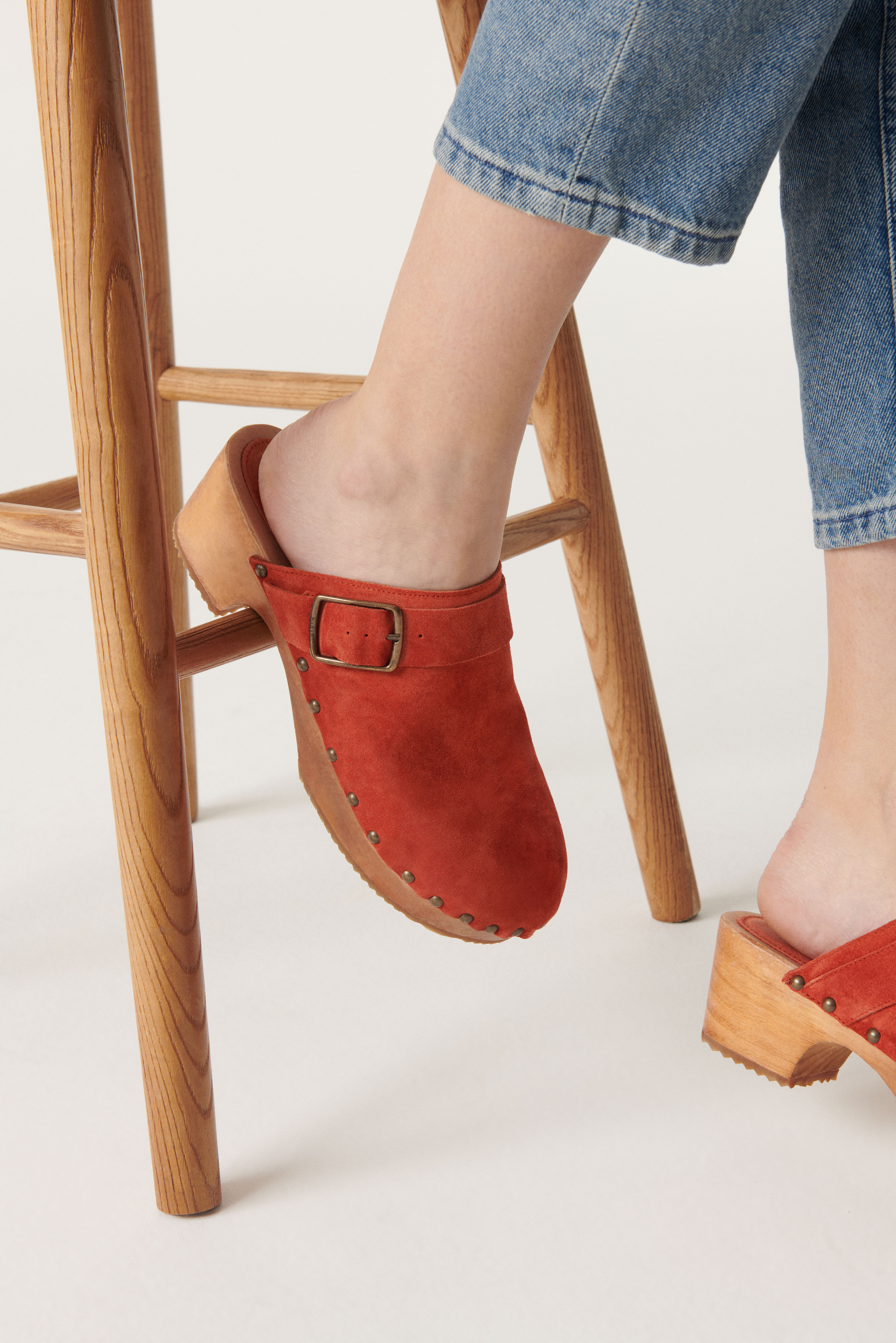 CLOGS CLOG