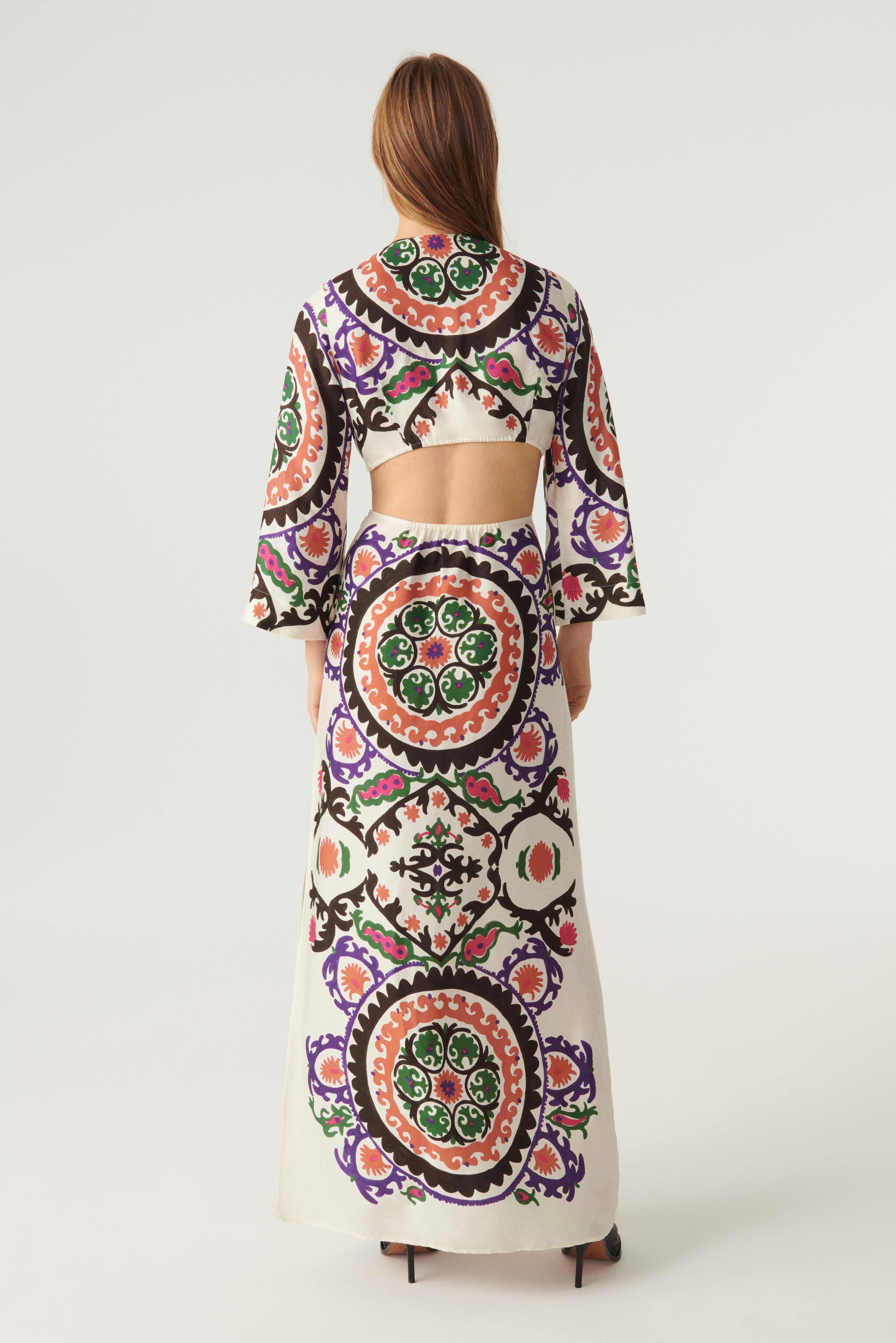 ROBE FALVA