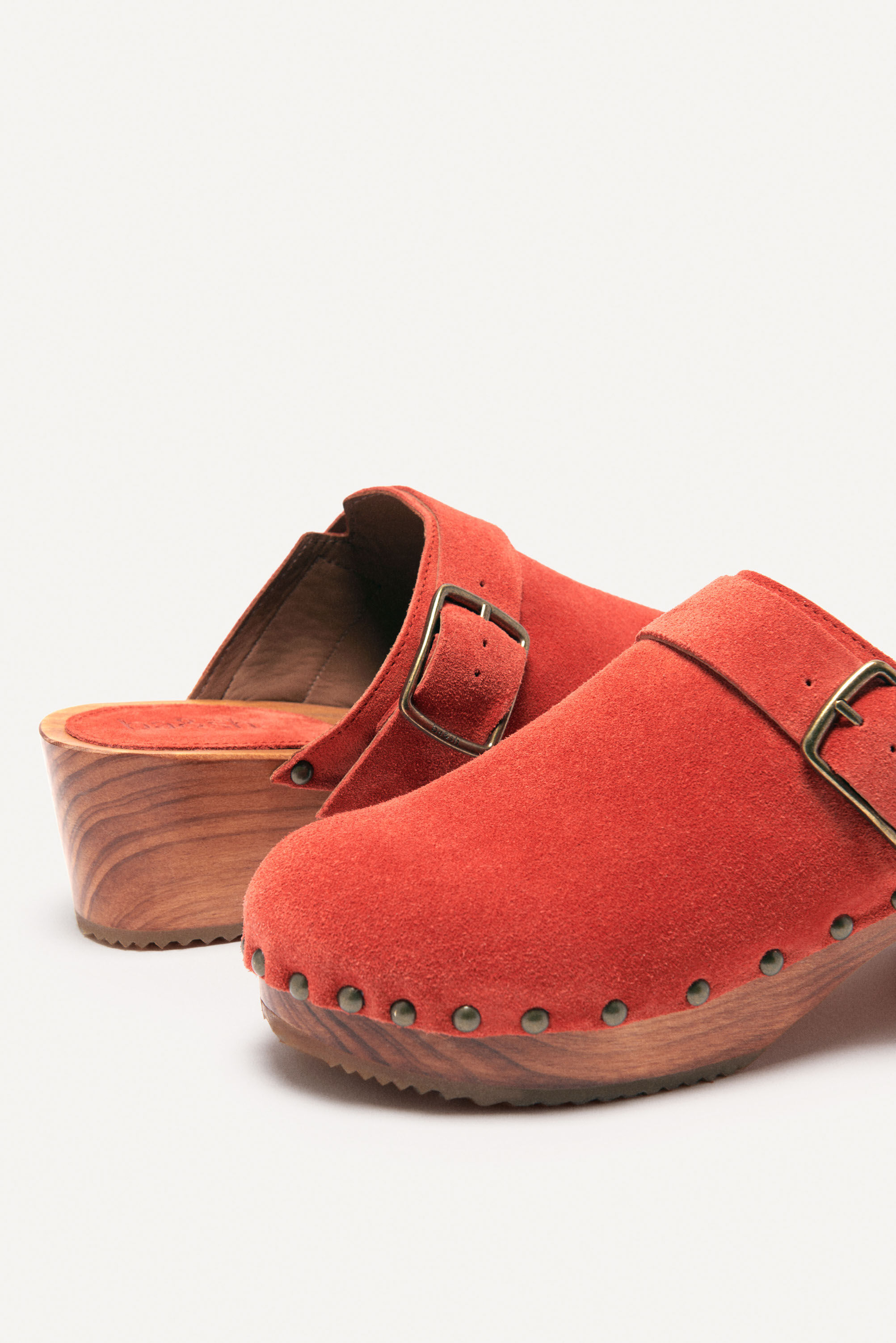CLOGS CLOG