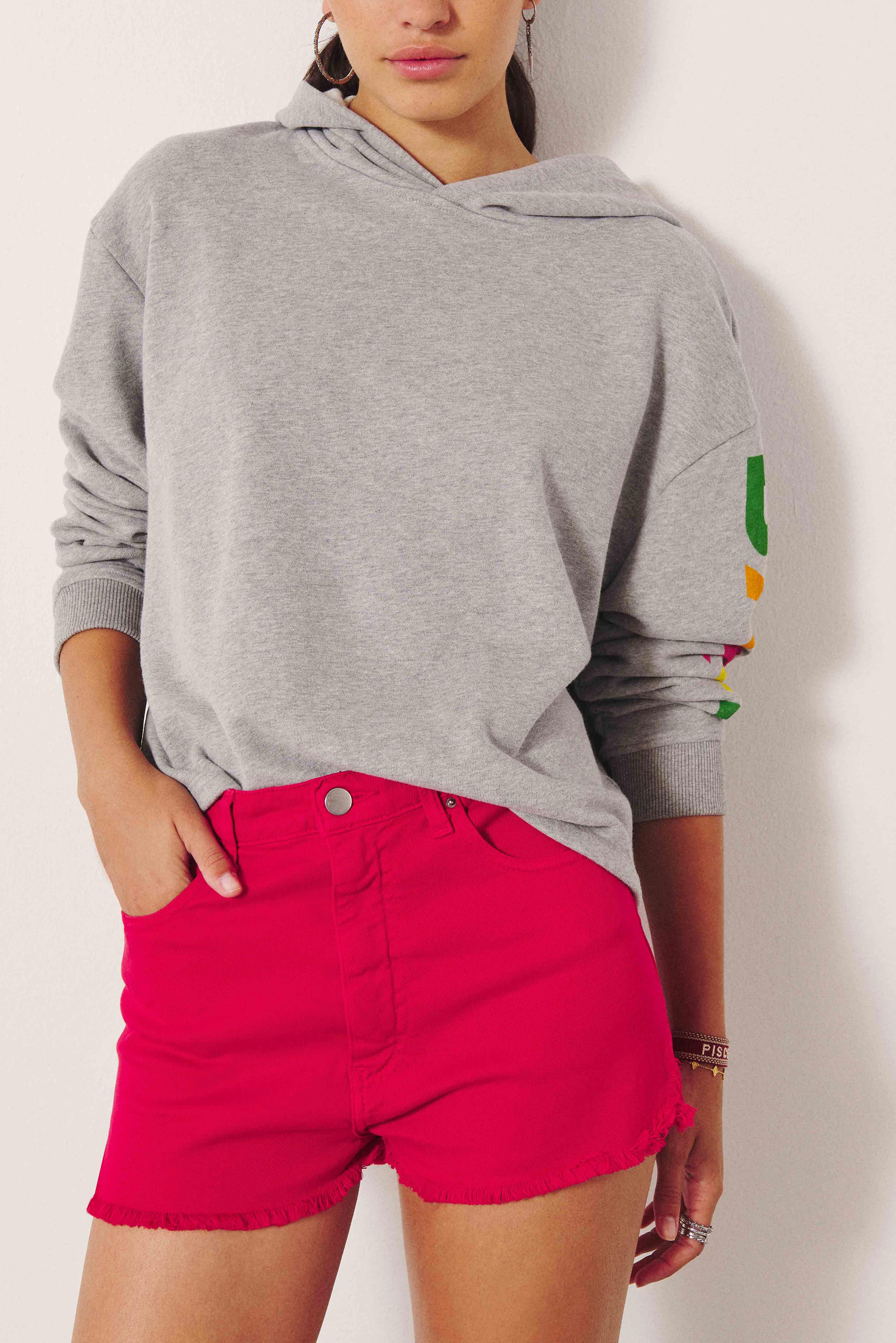 SHORT CLUEGO