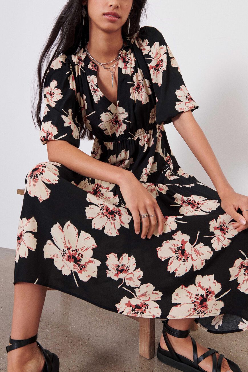 ROBE KORY