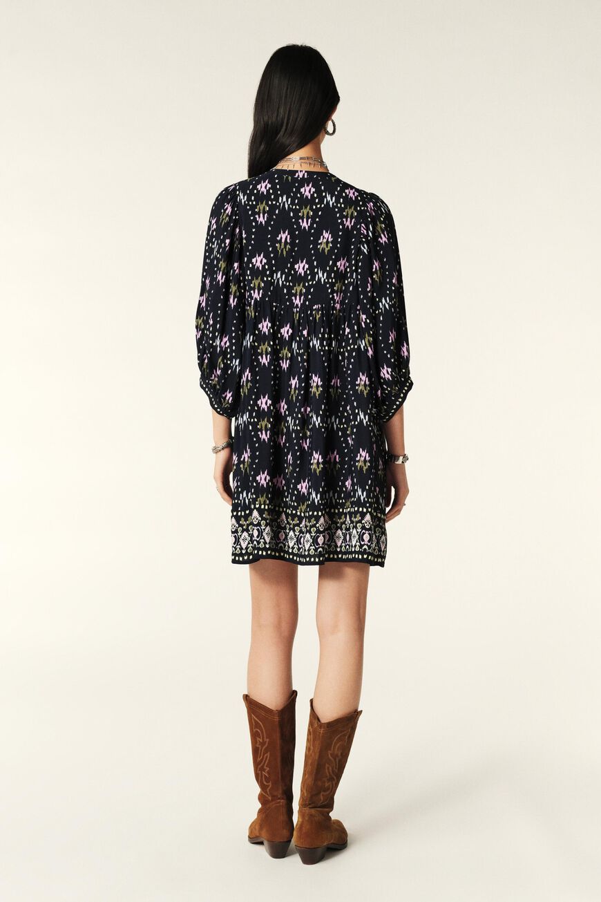dress NAIA