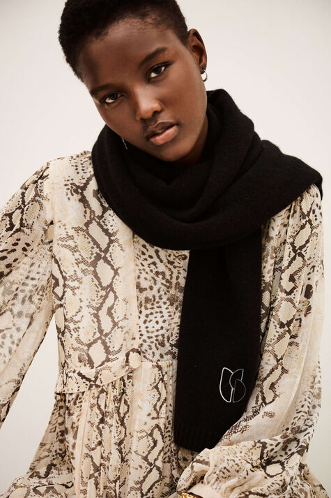 COMIE scarf
