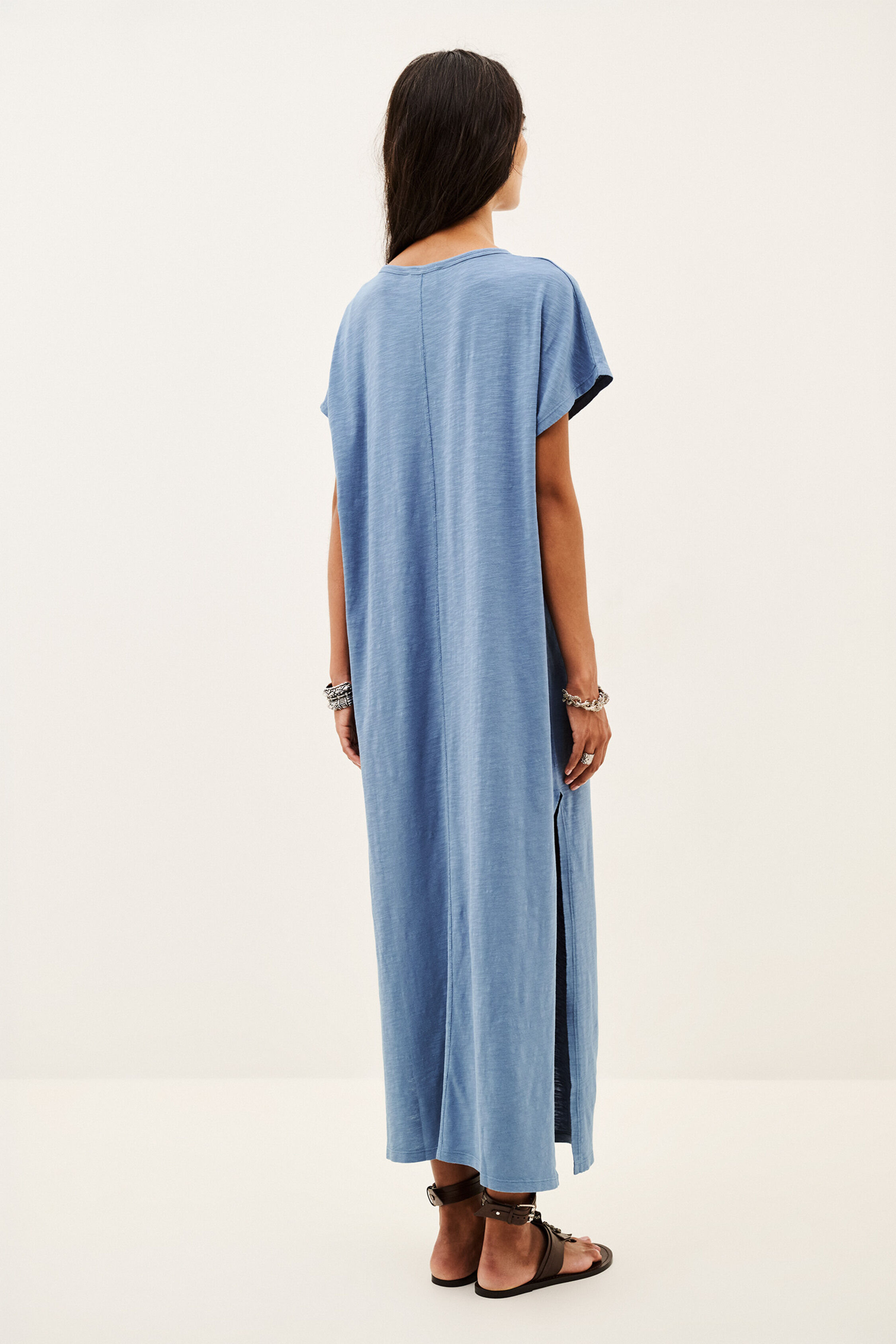 Robe CIVIA