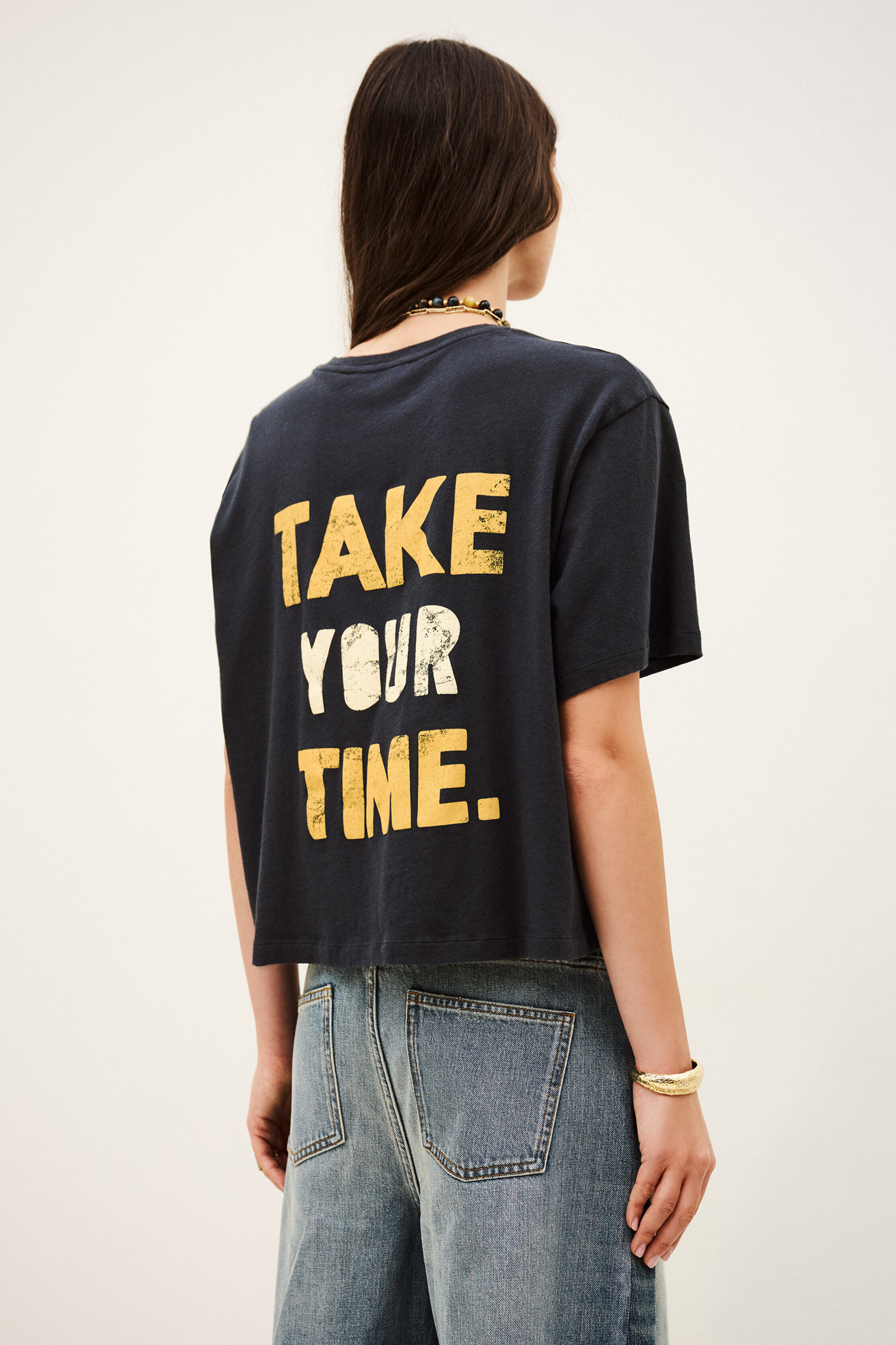 T-SHIRT TAKE
