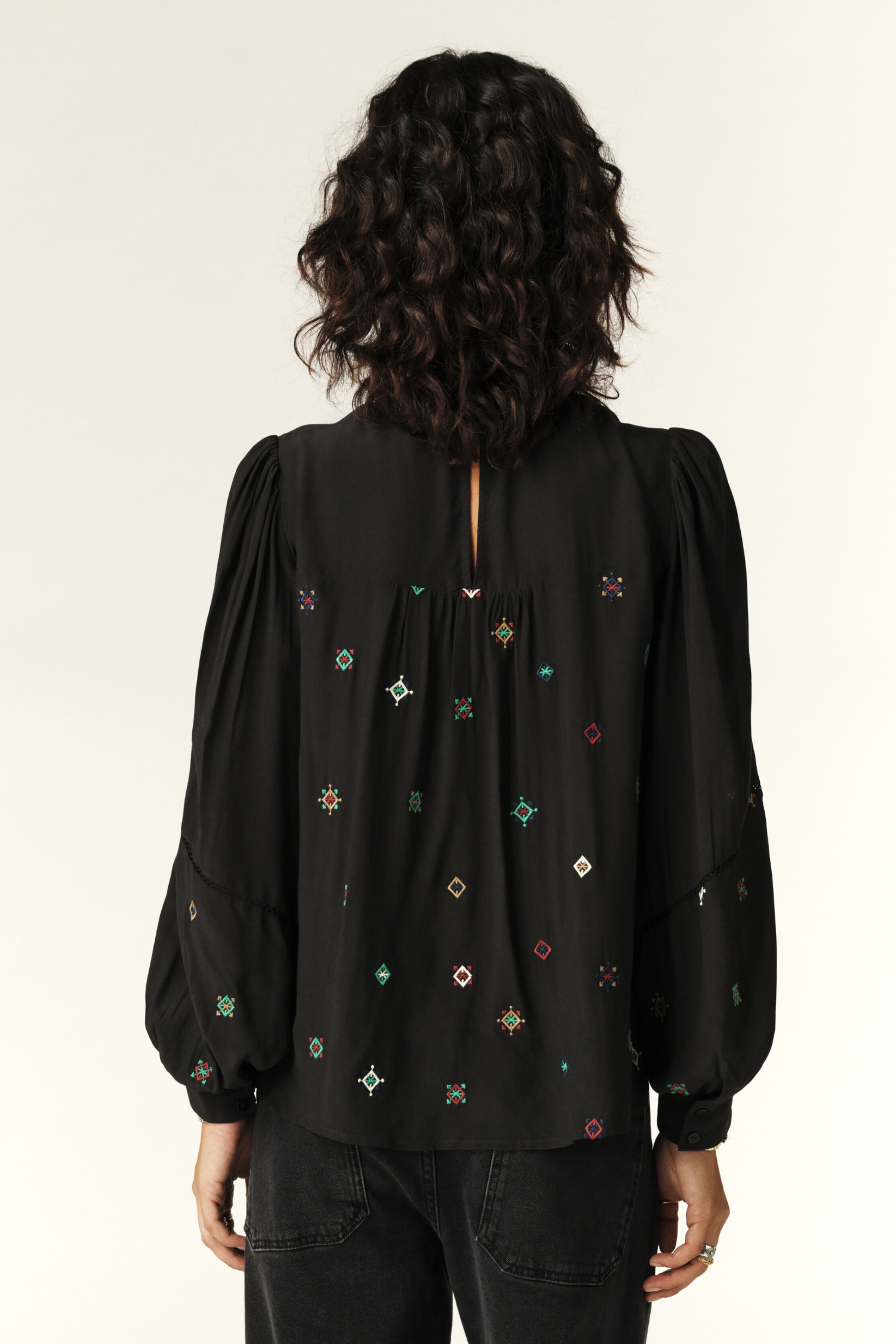 blouse BINTI