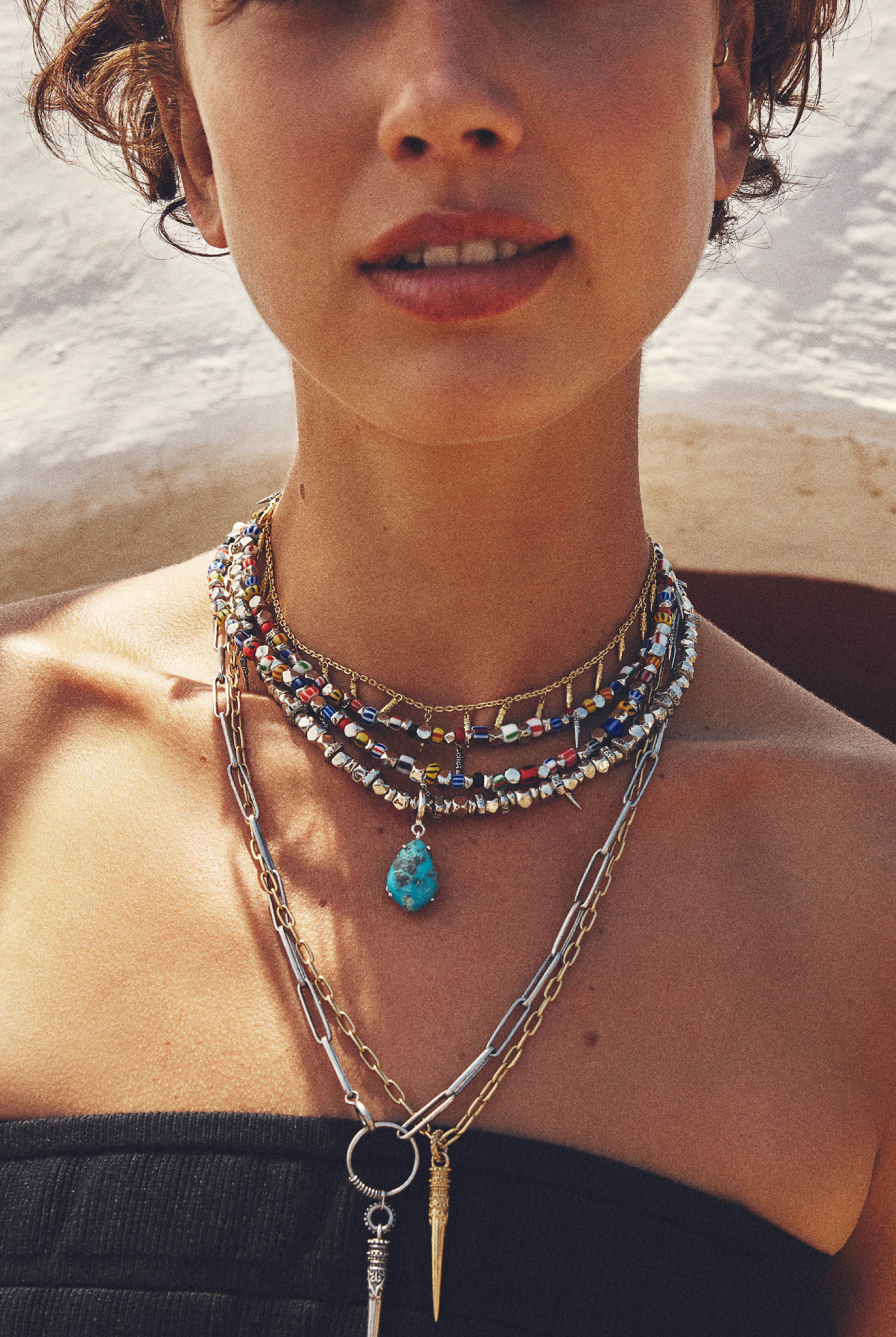 collar LEONIA