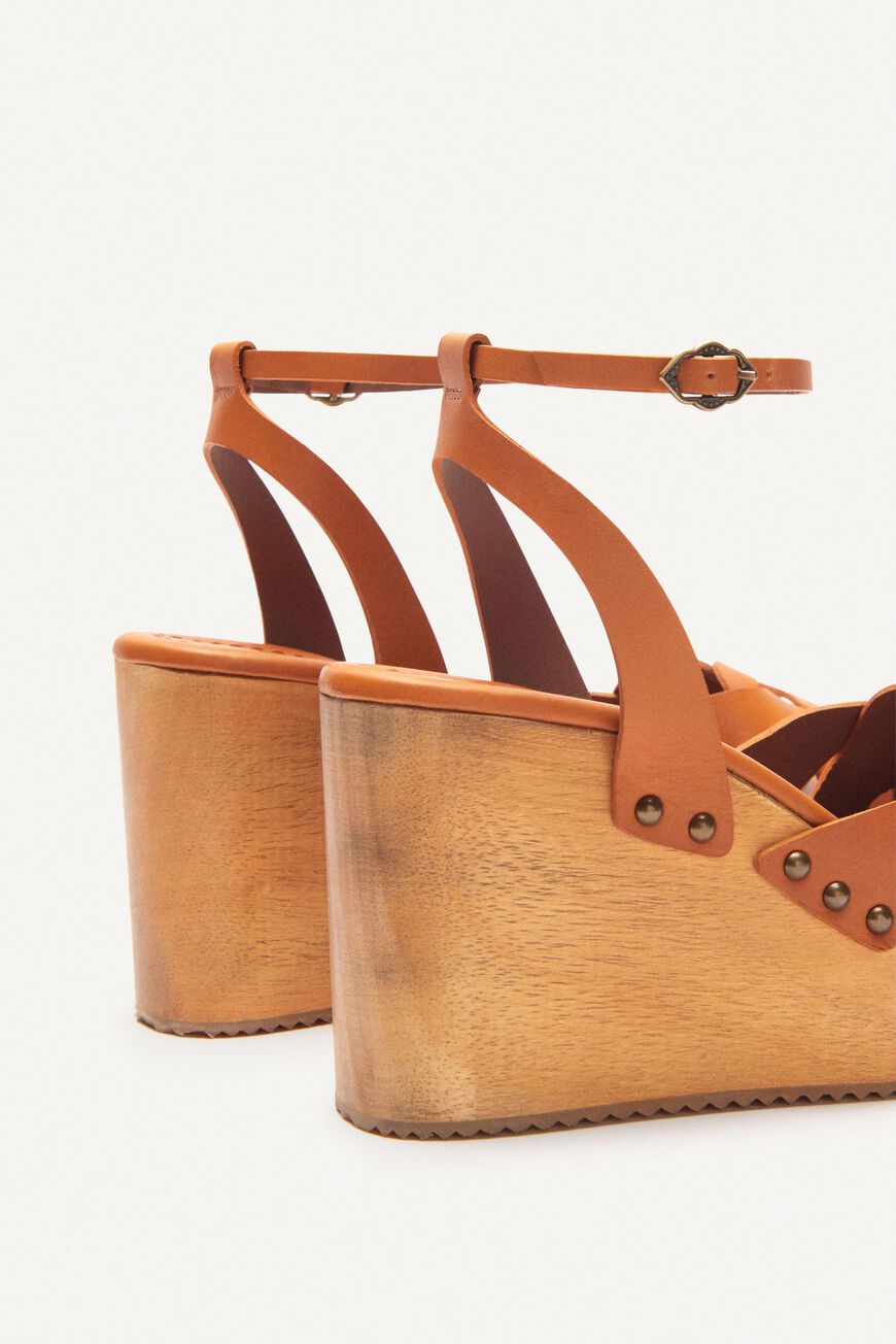 SANDALS CAPRI
