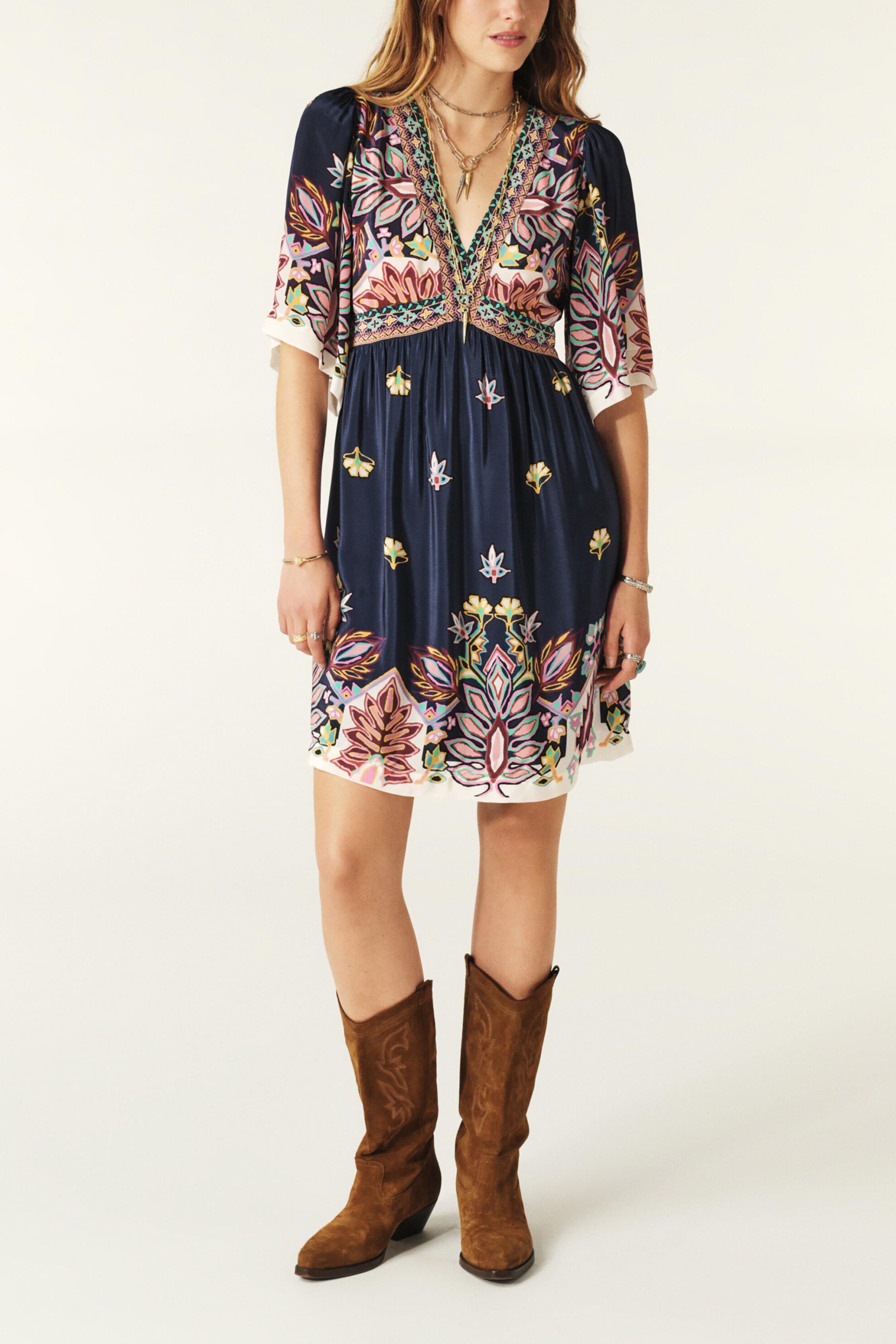 dress LEVIA