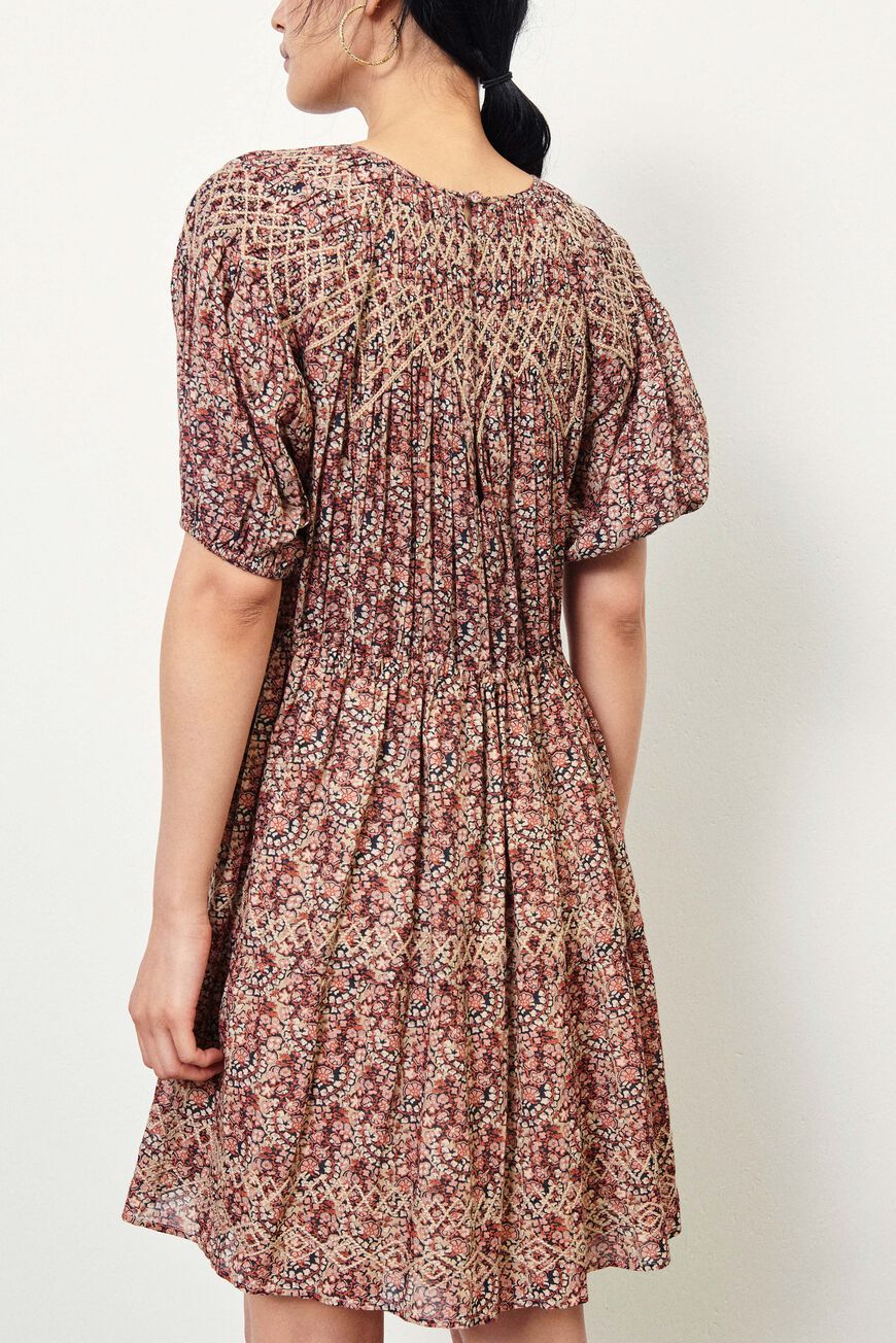DRESS IRIS