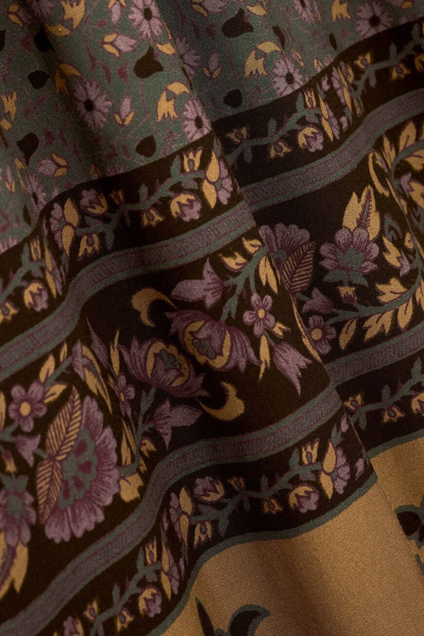 ROBE BARLEY