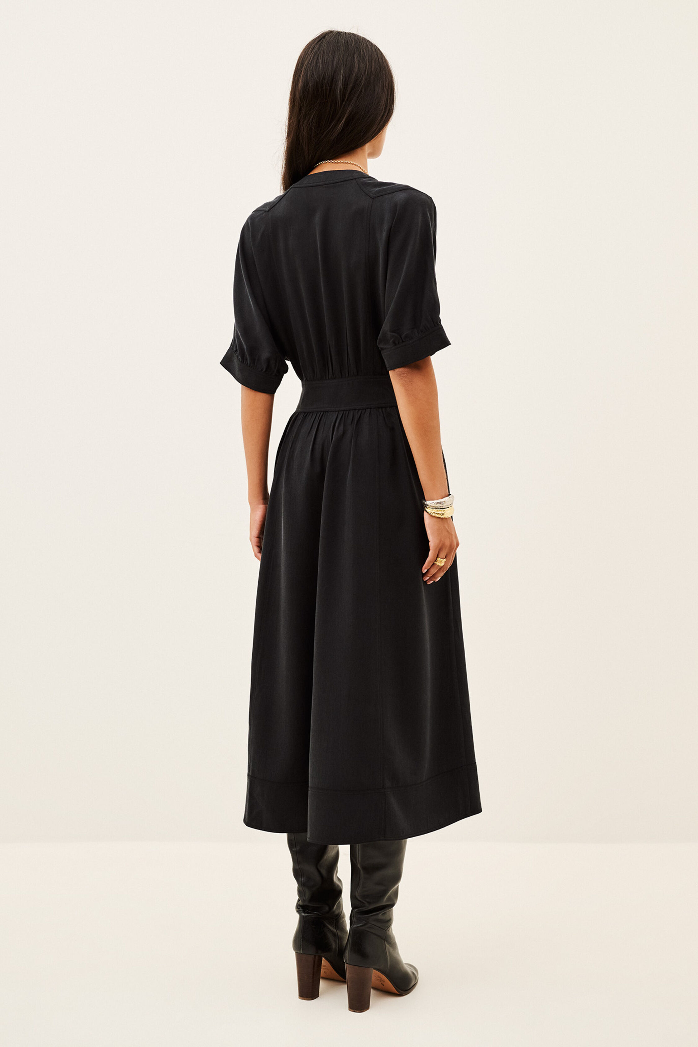 dress PARISA