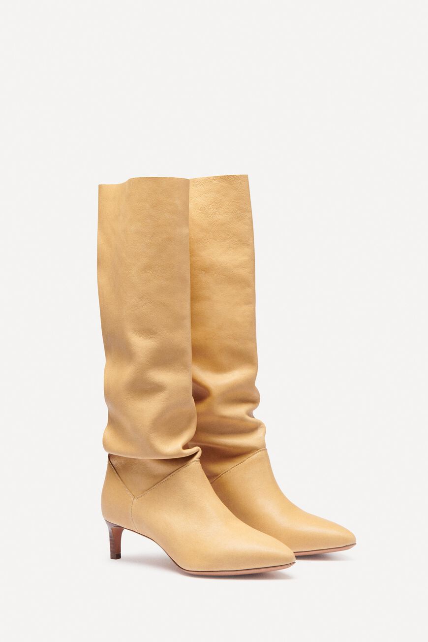 BOOTS CASTA