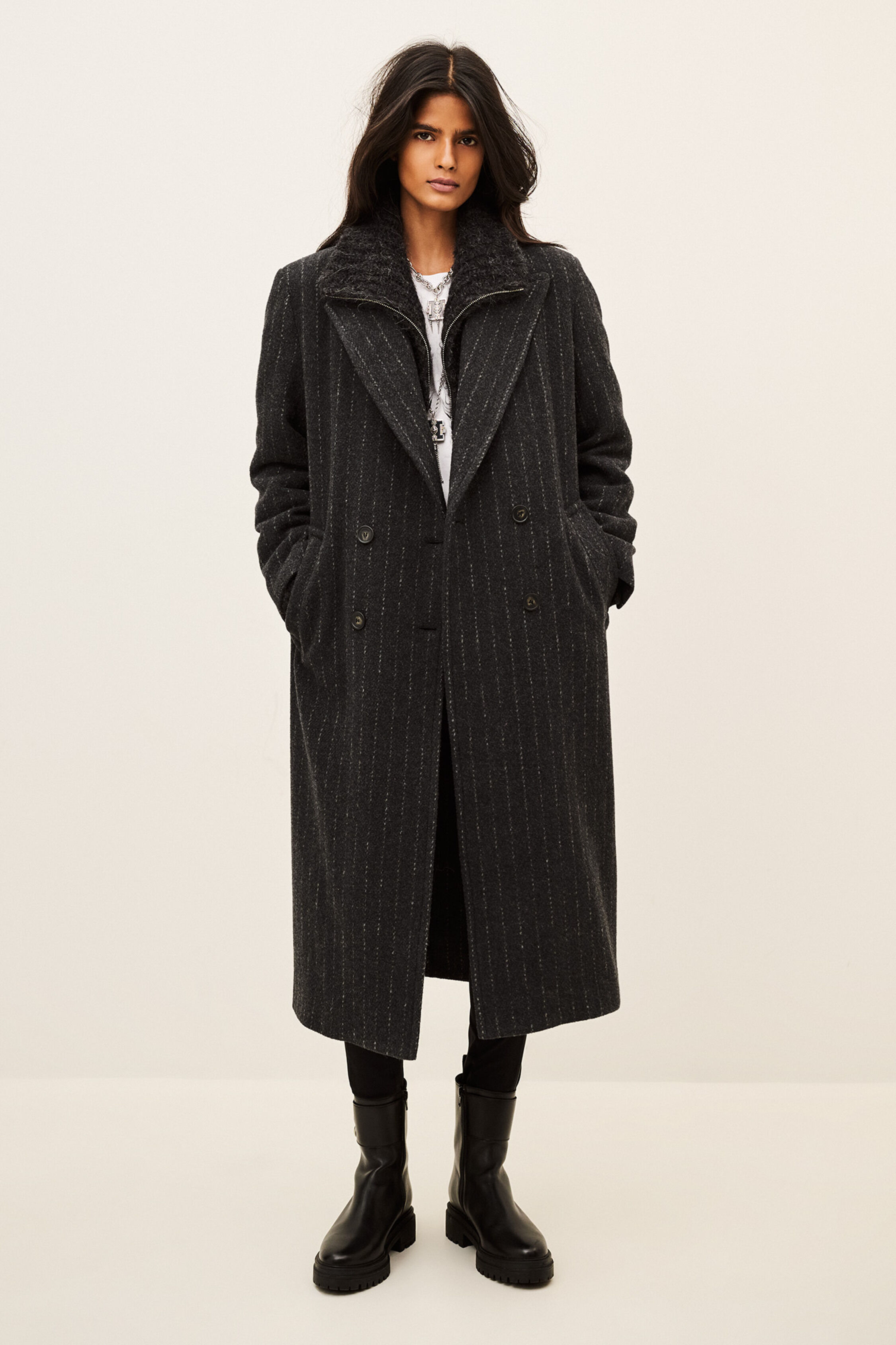 COAT VOLT