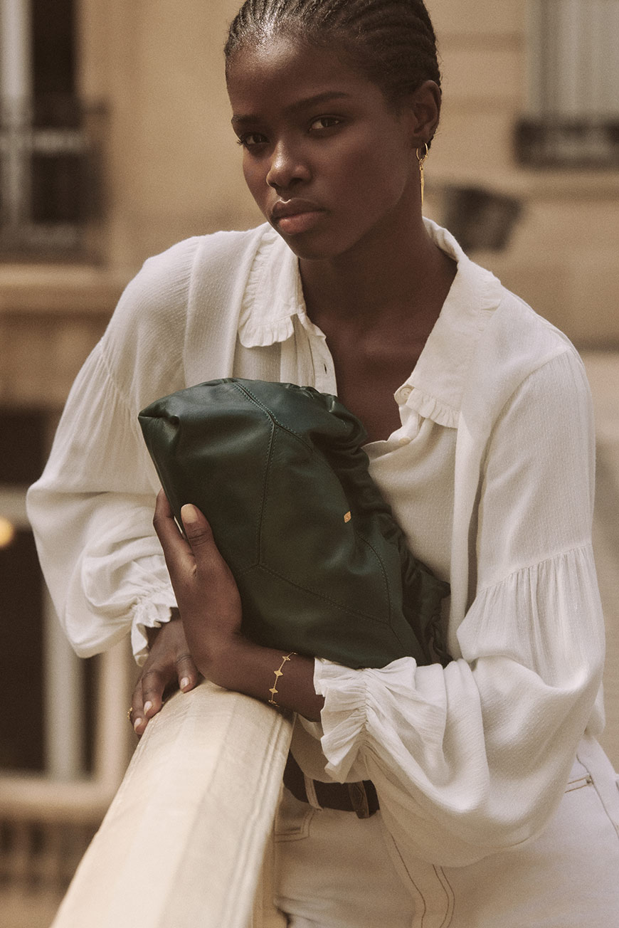 SMALL-BAG JUNE
