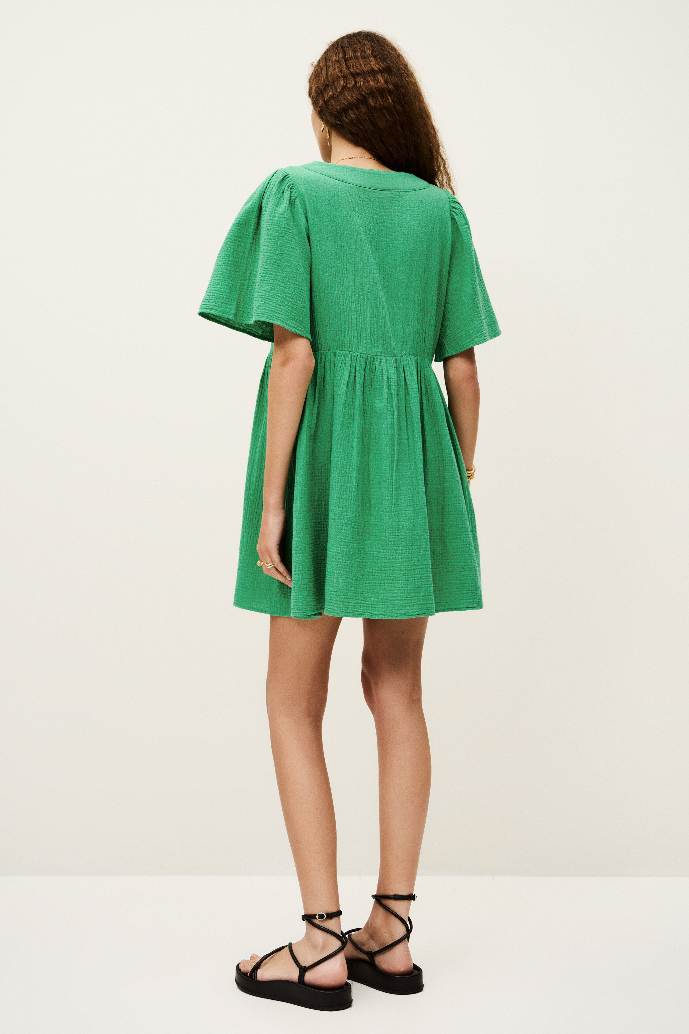 DRESS GARDNER