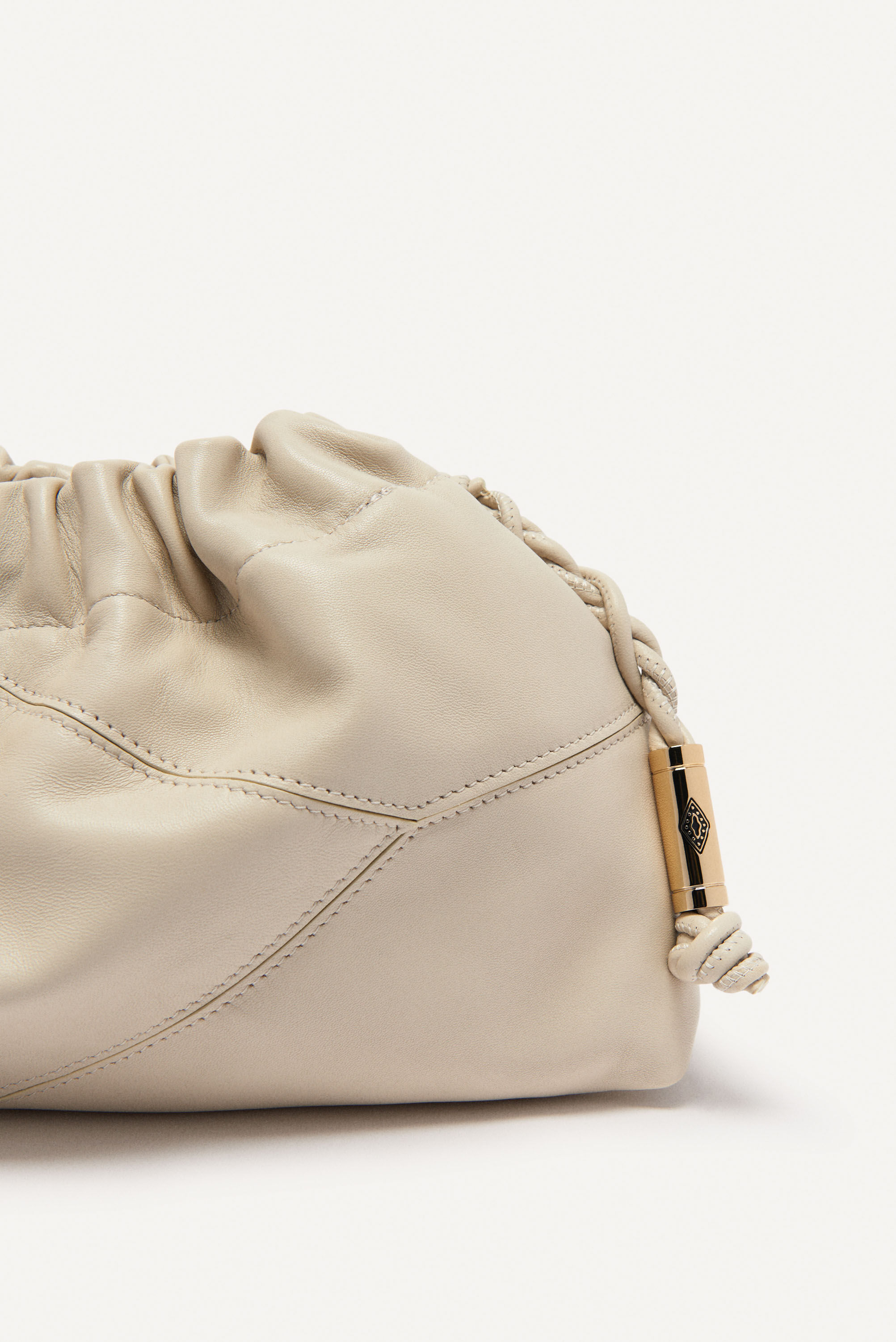 BAG JUNE