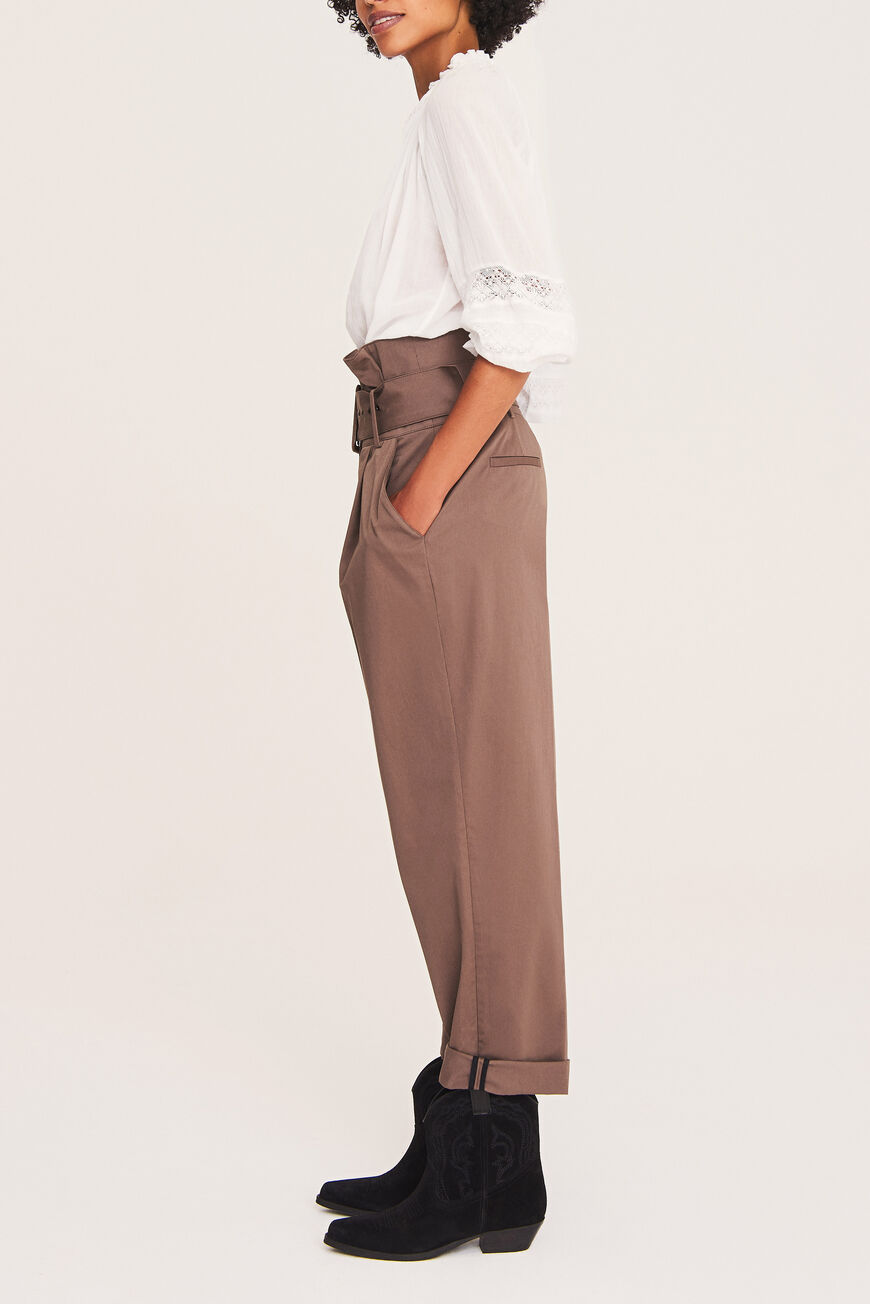 KHOL PANTS