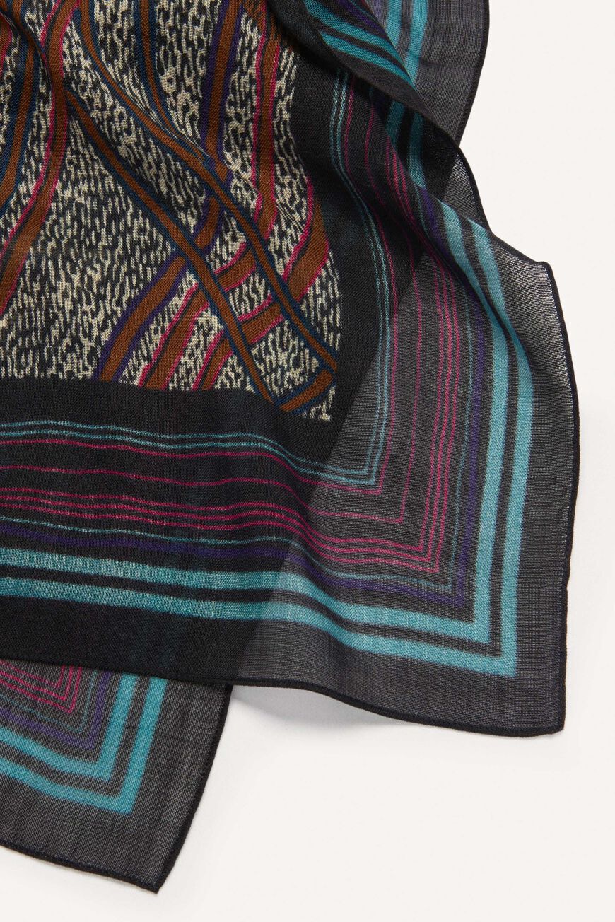 SCARF FOLY