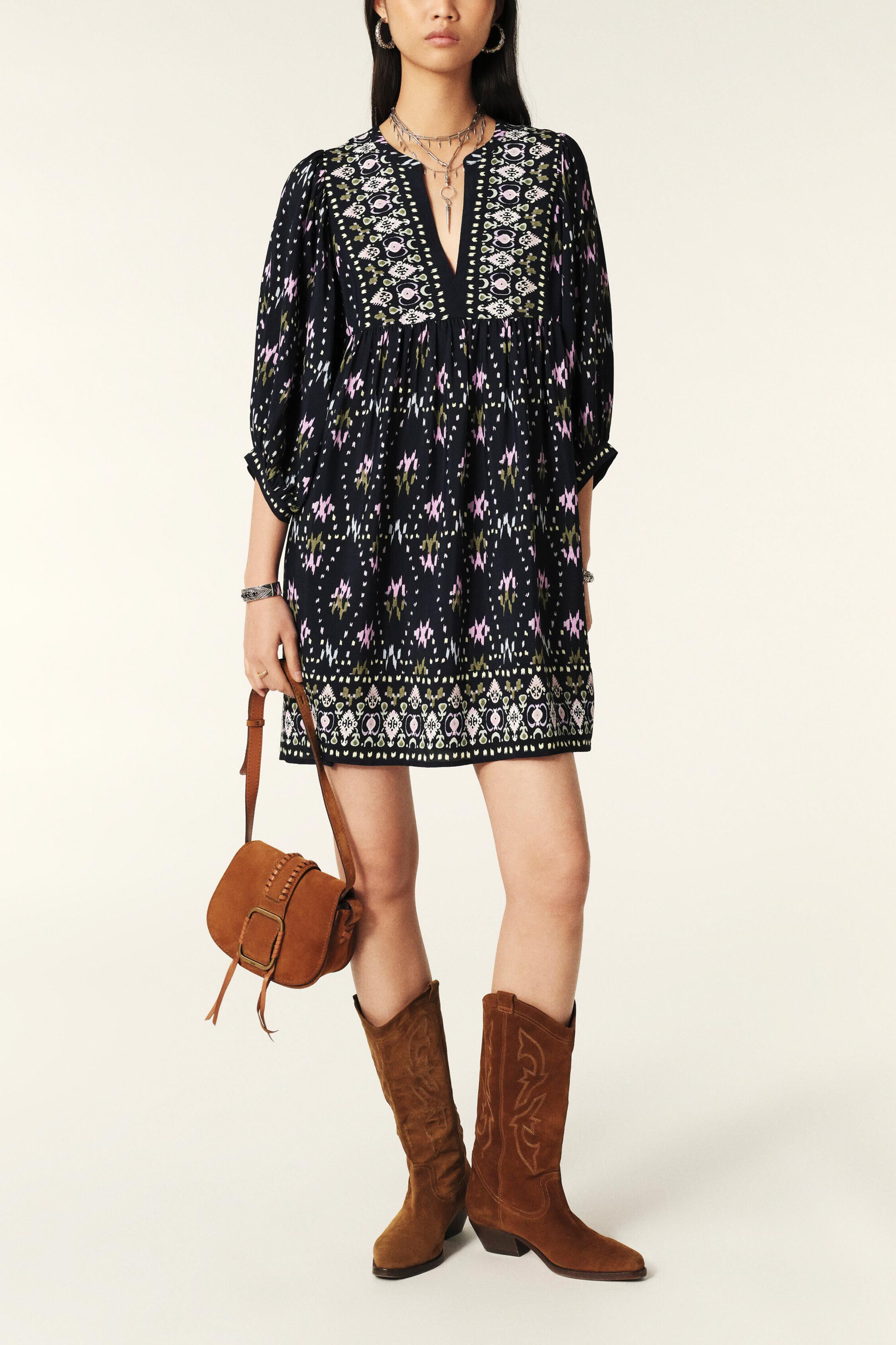 dress NAIA
