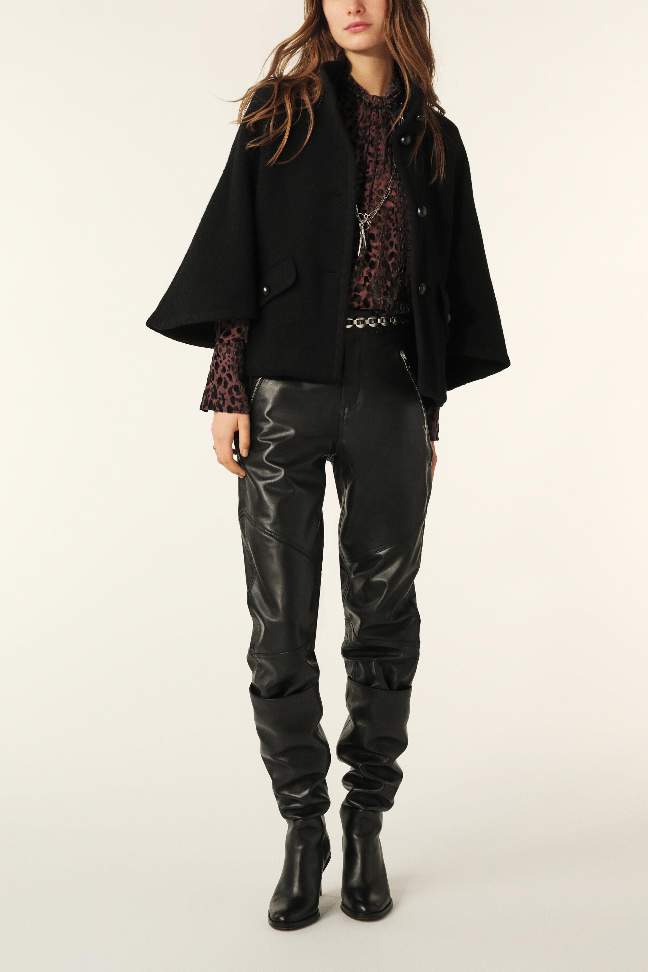 CLOAK VILLY
