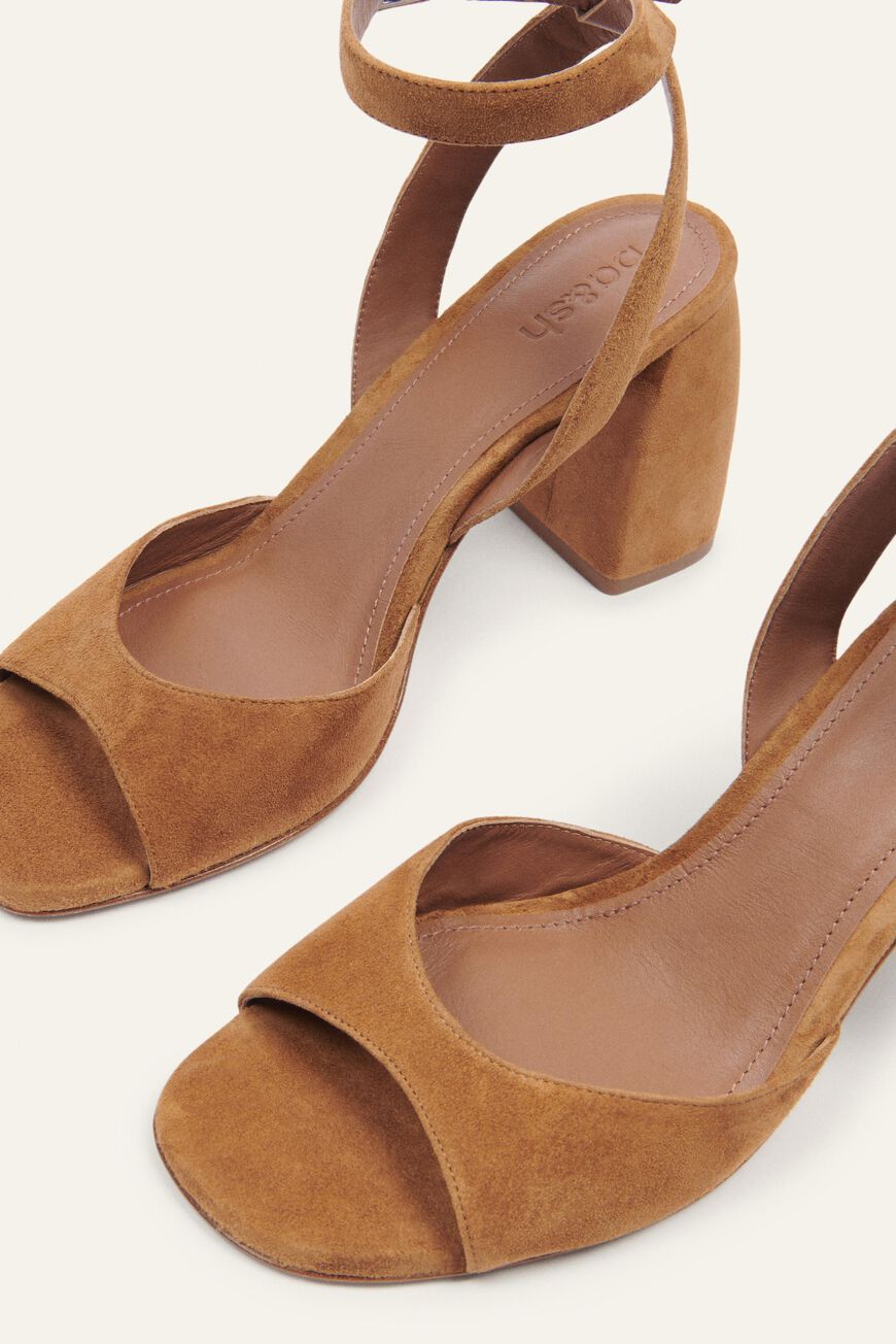 sandal CASSIE