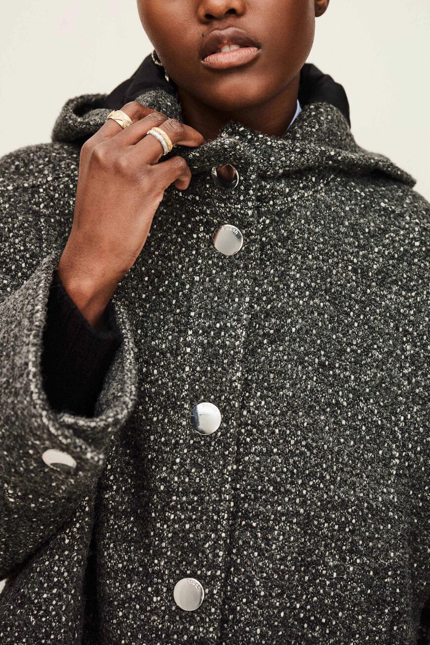 coat ZOVE