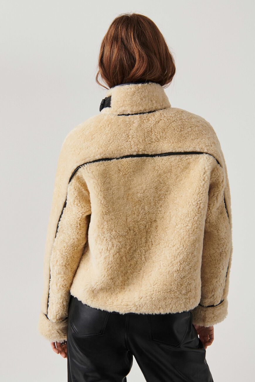 COAT DOODLE