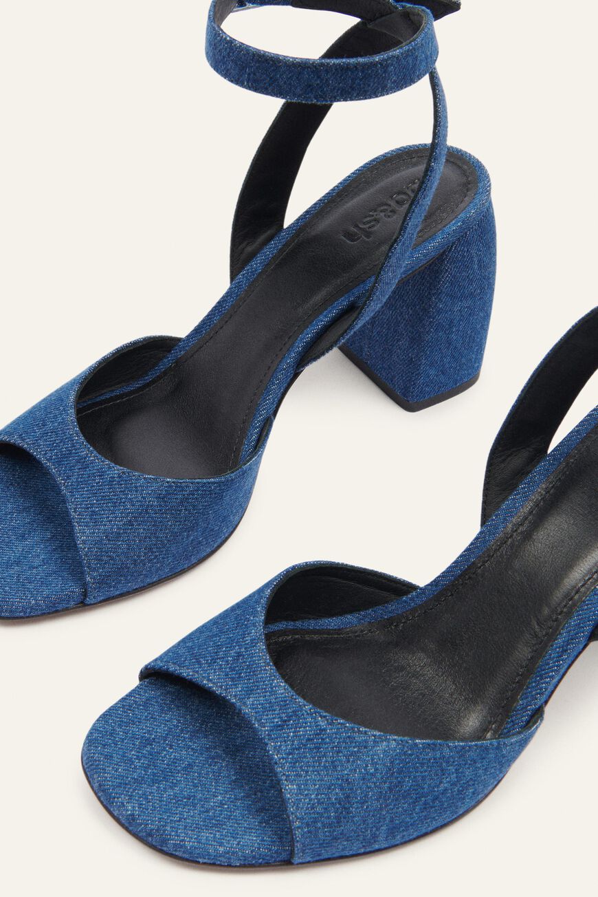 sandal CASSIE