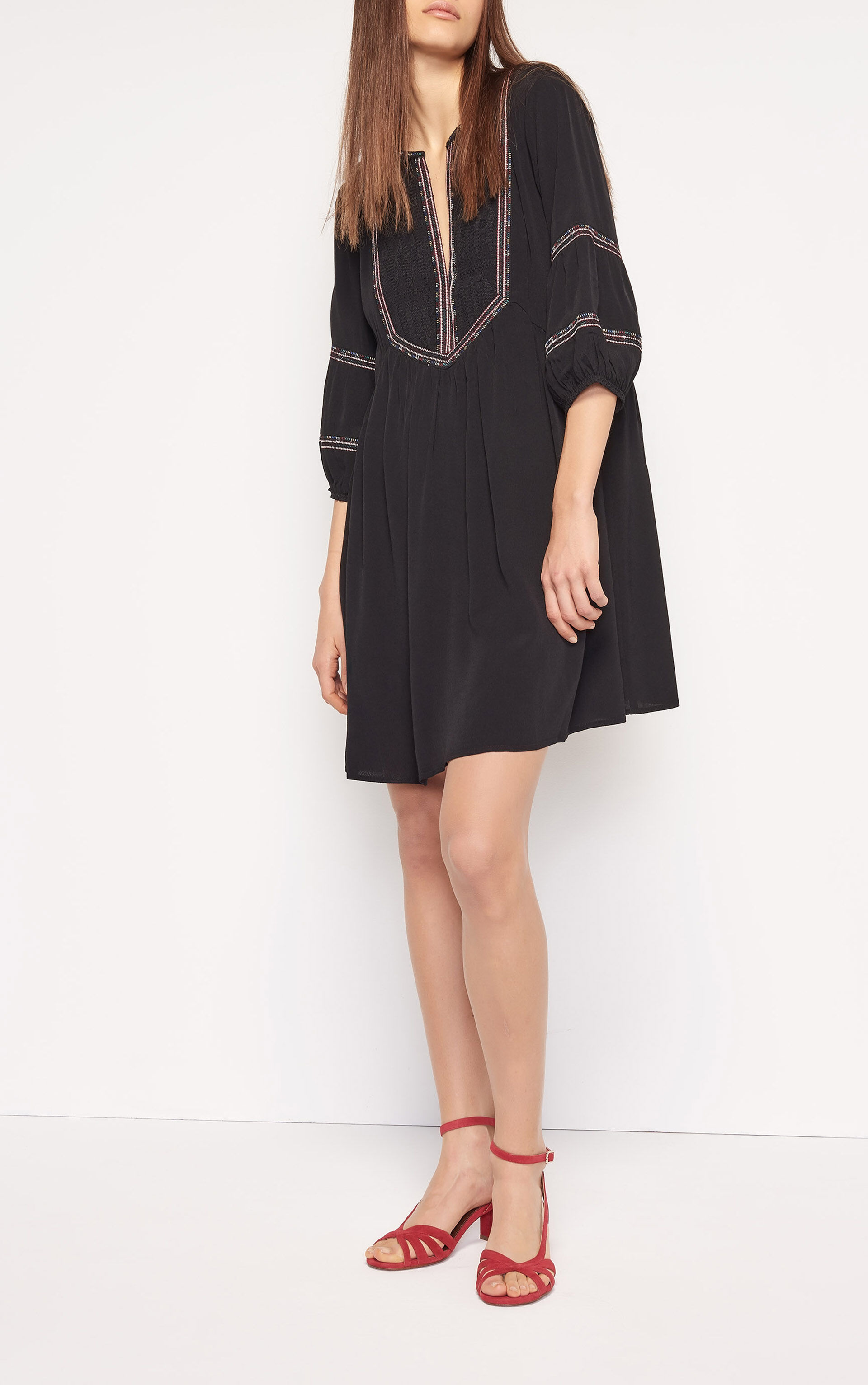 ROBE TALE