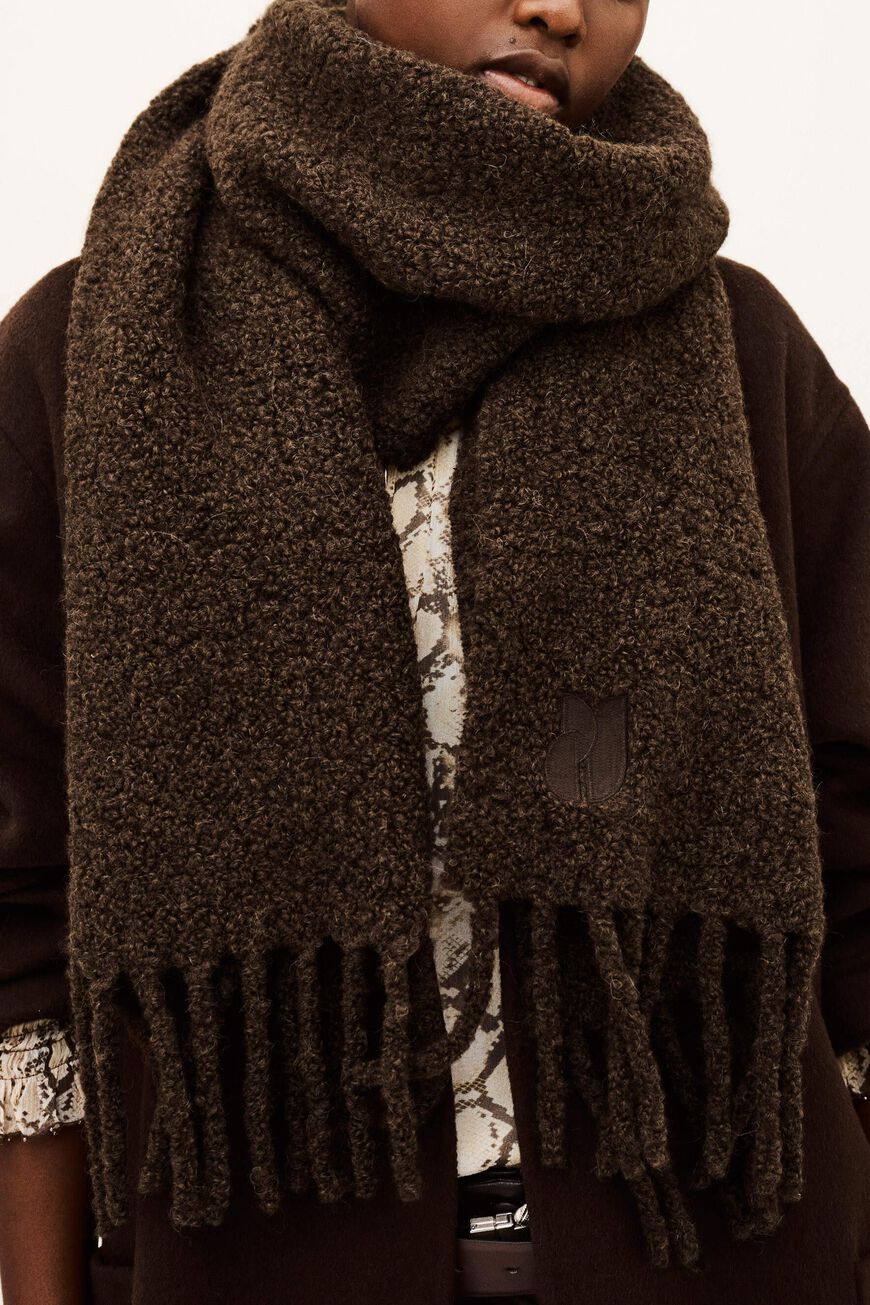 scarf SASHA