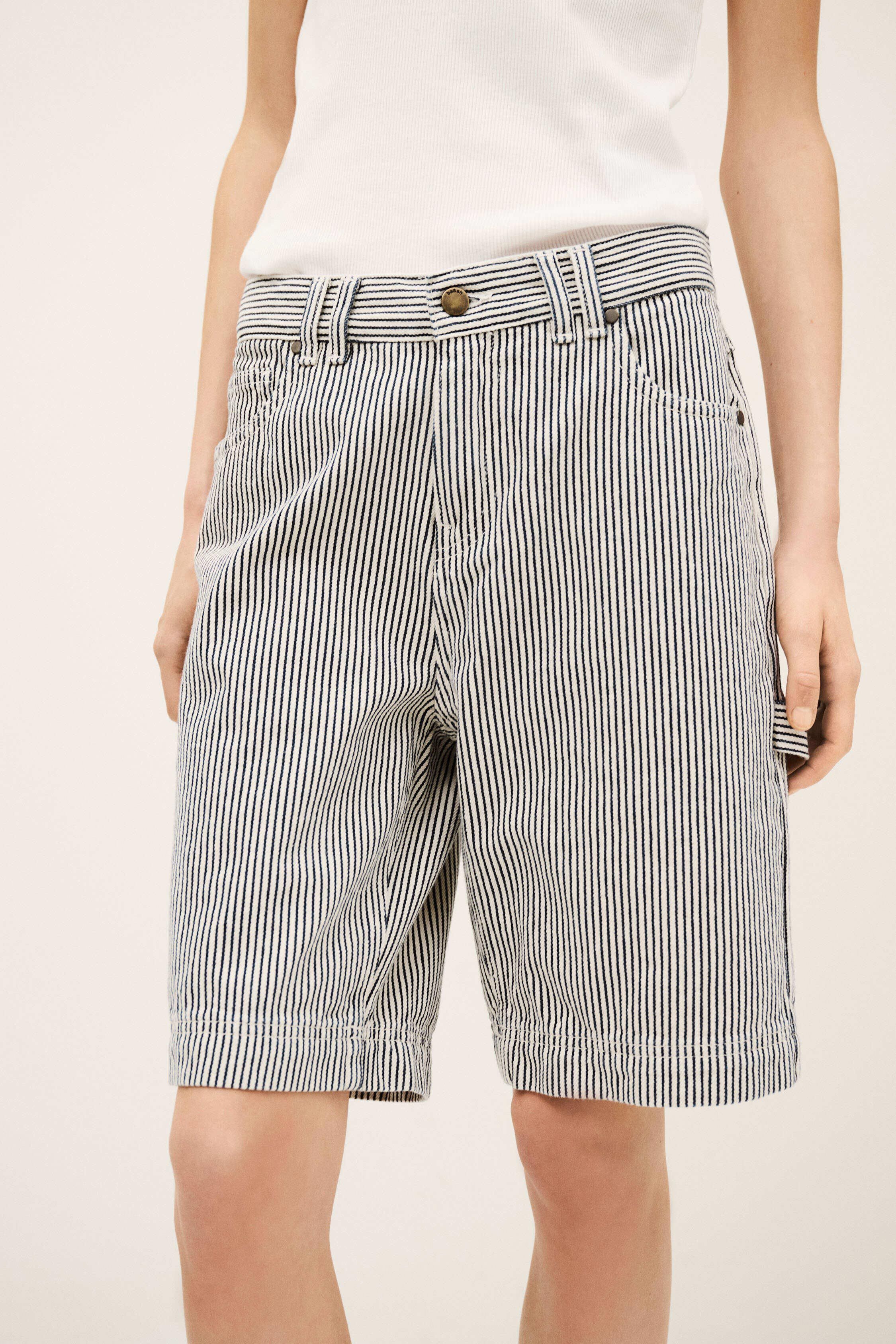 SHORT CISAE