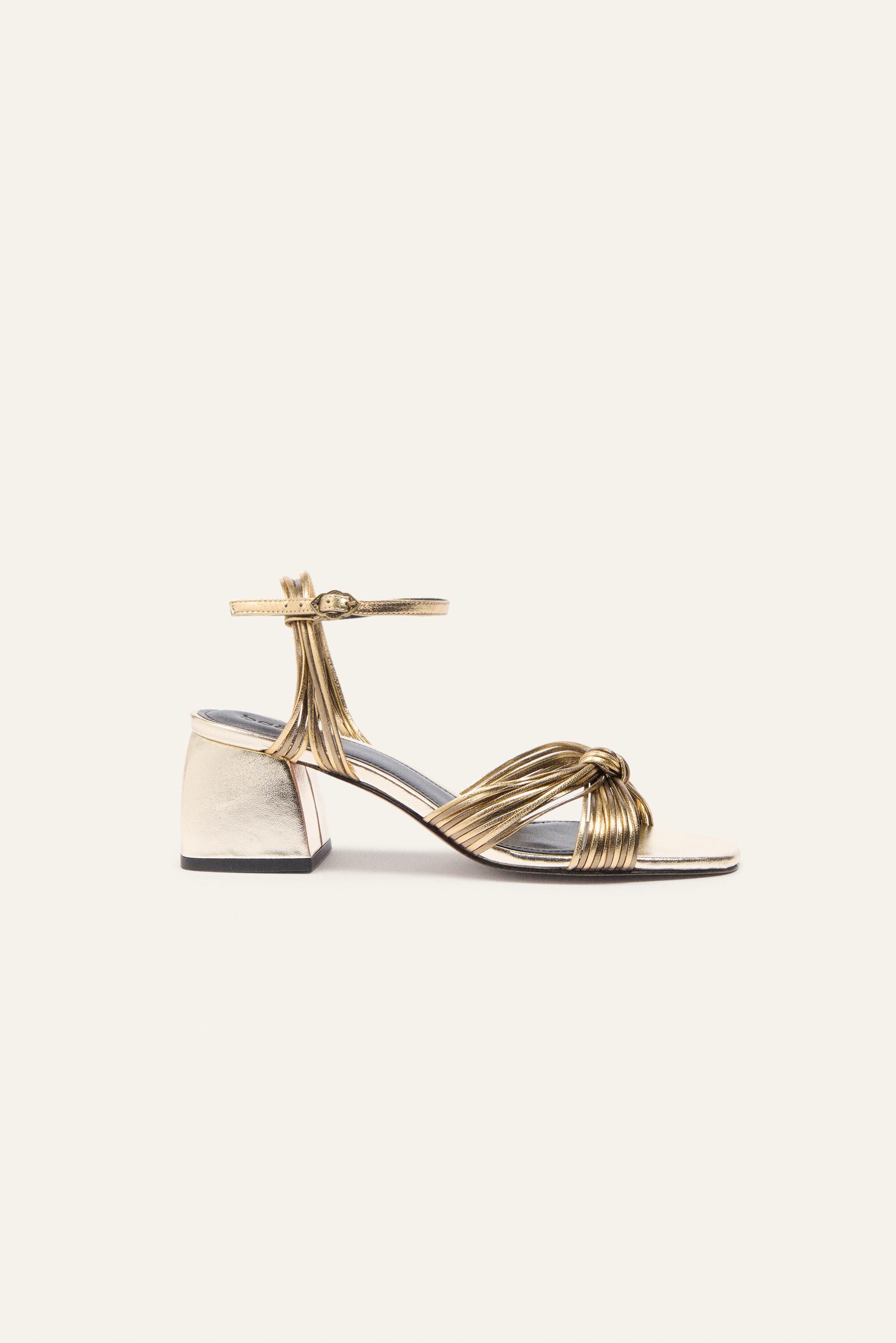 sandal CARIA
