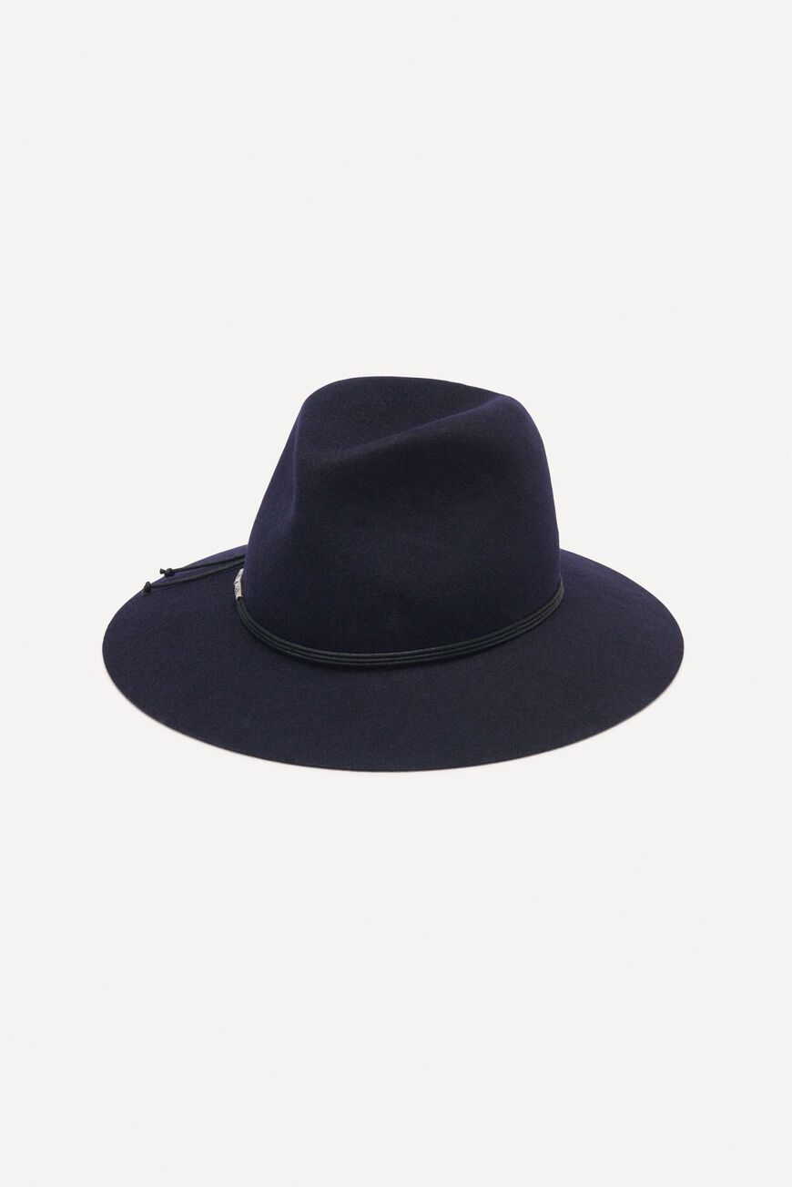 HAT HARRIS