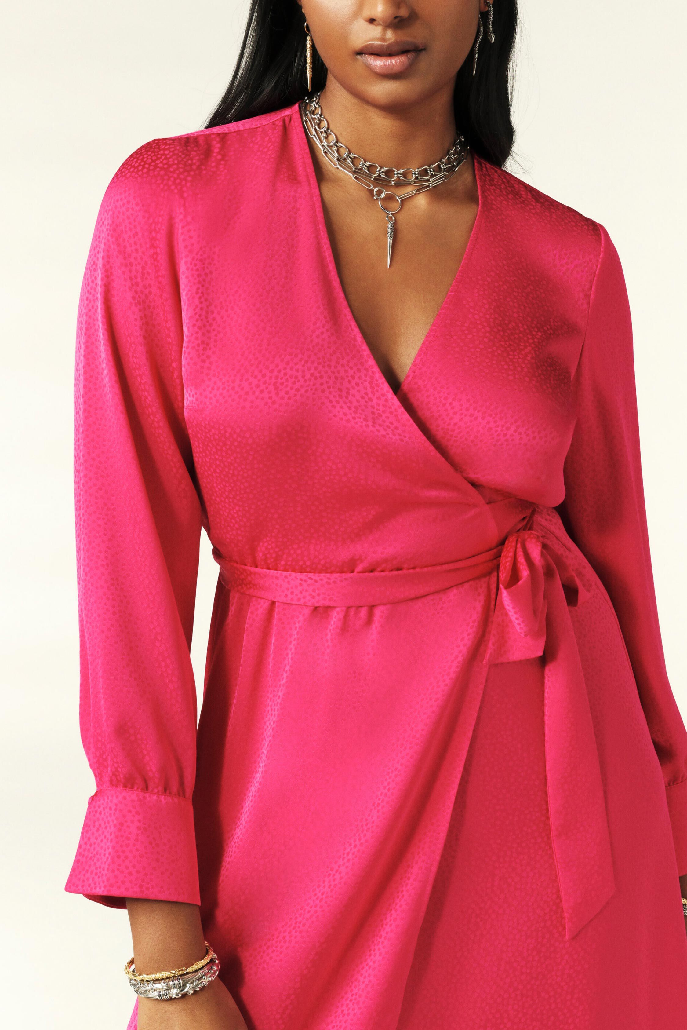 dress IRIS