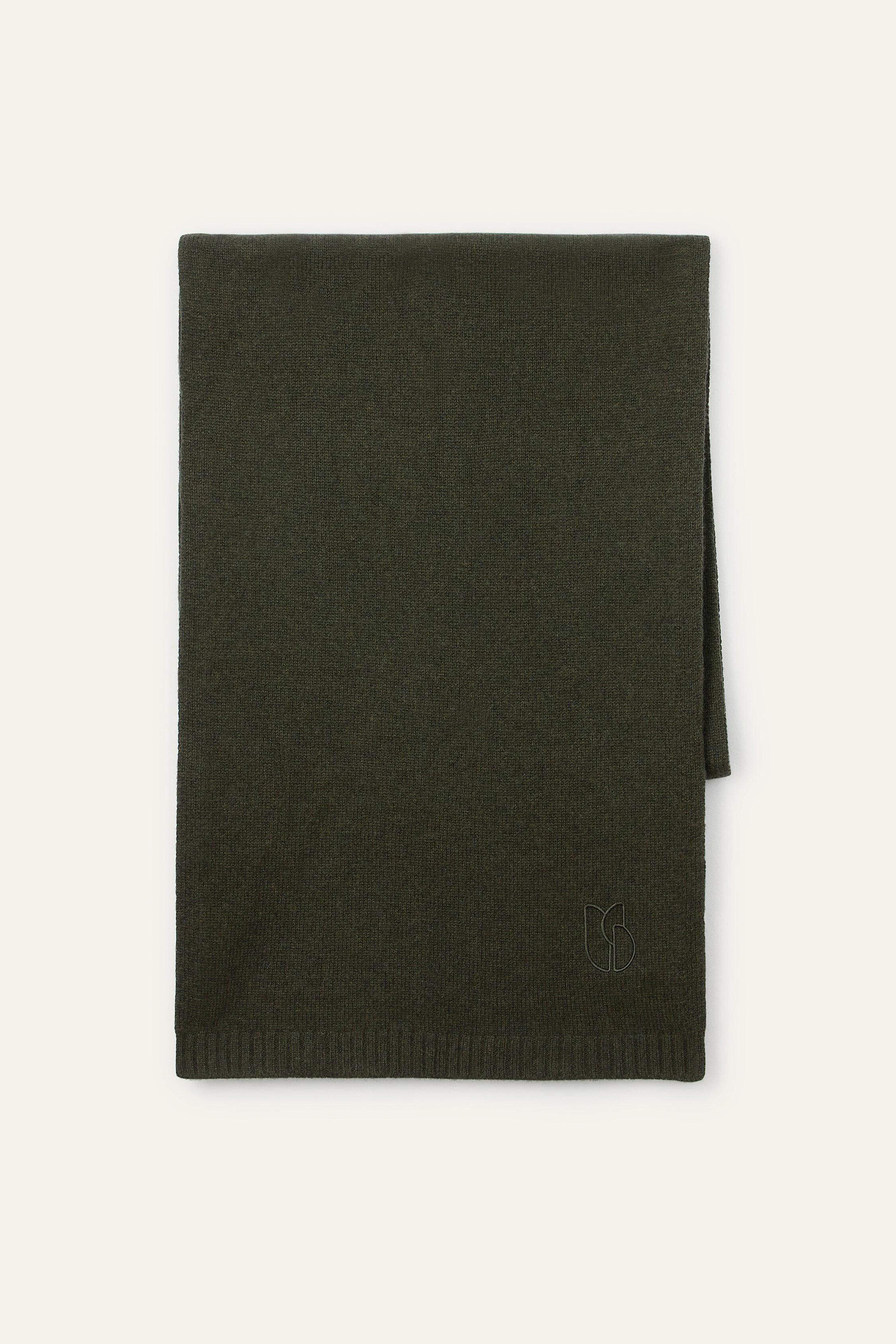 scarf COMIE