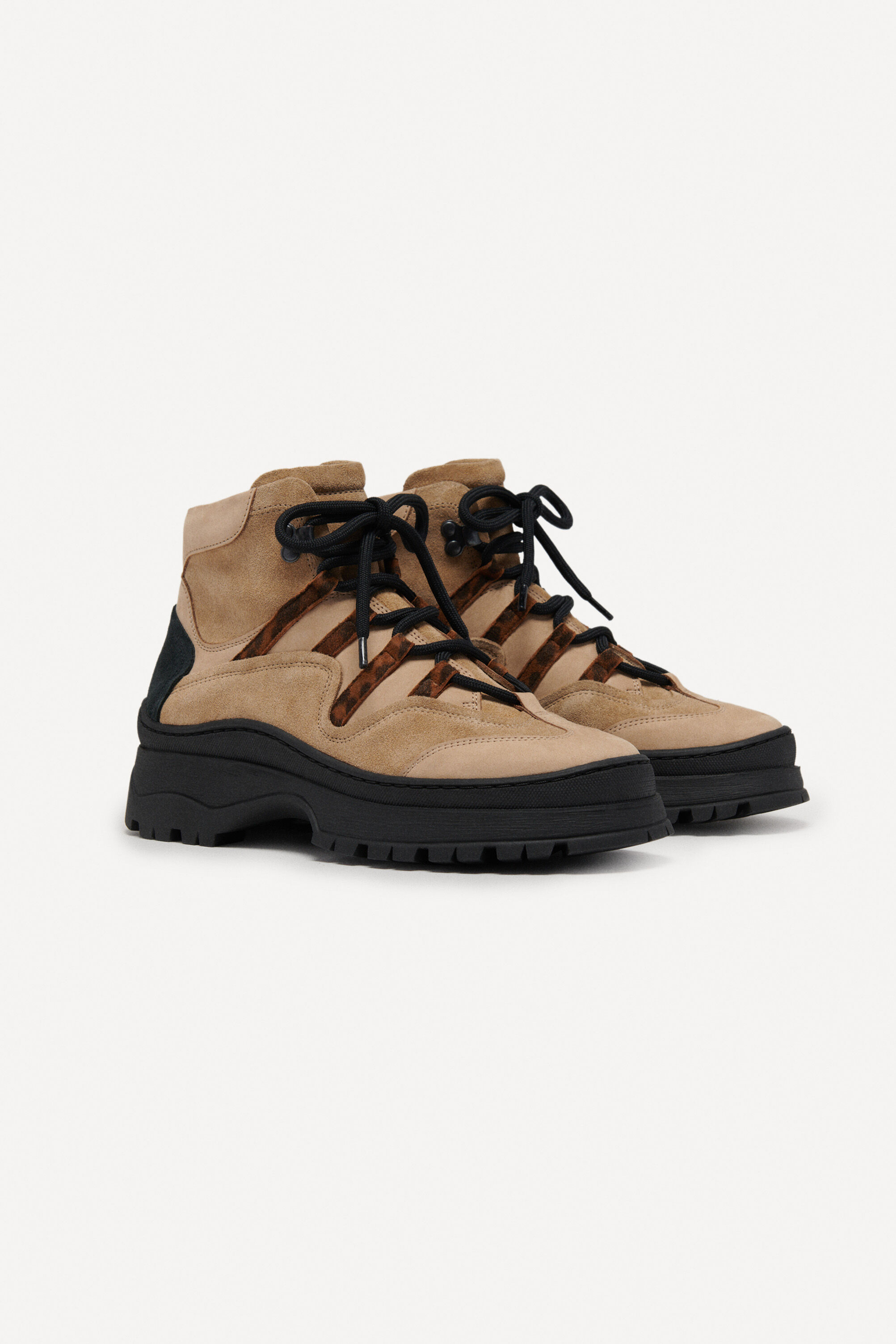 CAMMY shoes