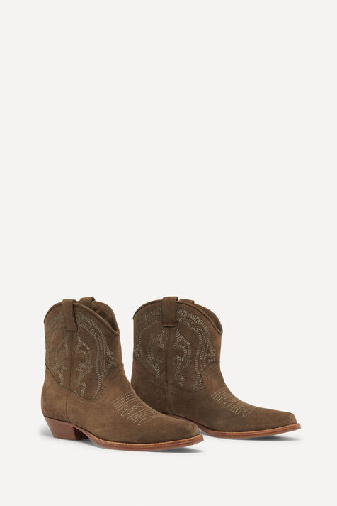 BOOTS COLT